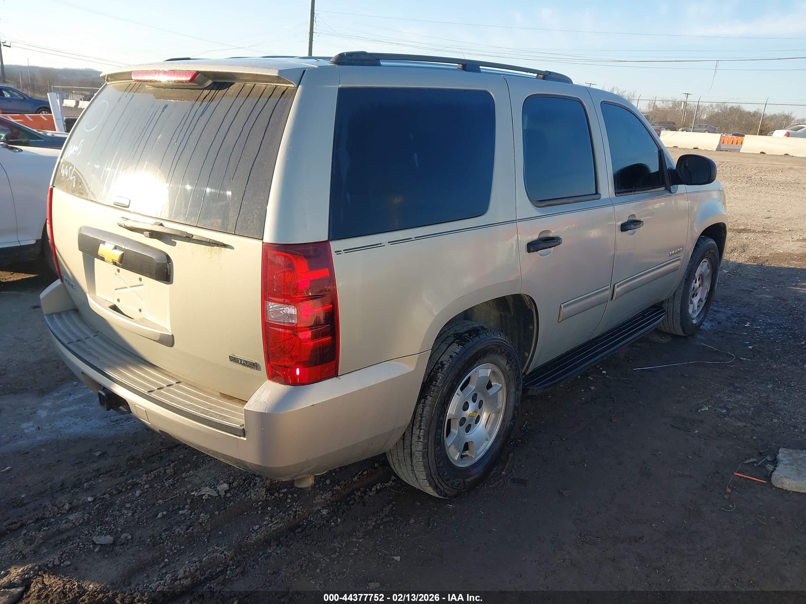 CHEVROLET TAHOE image 4