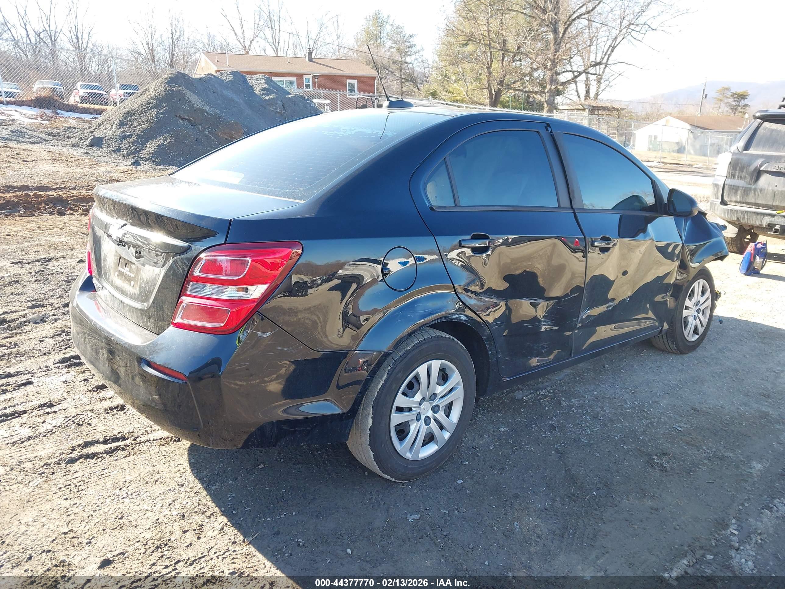 CHEVROLET SONIC image 4