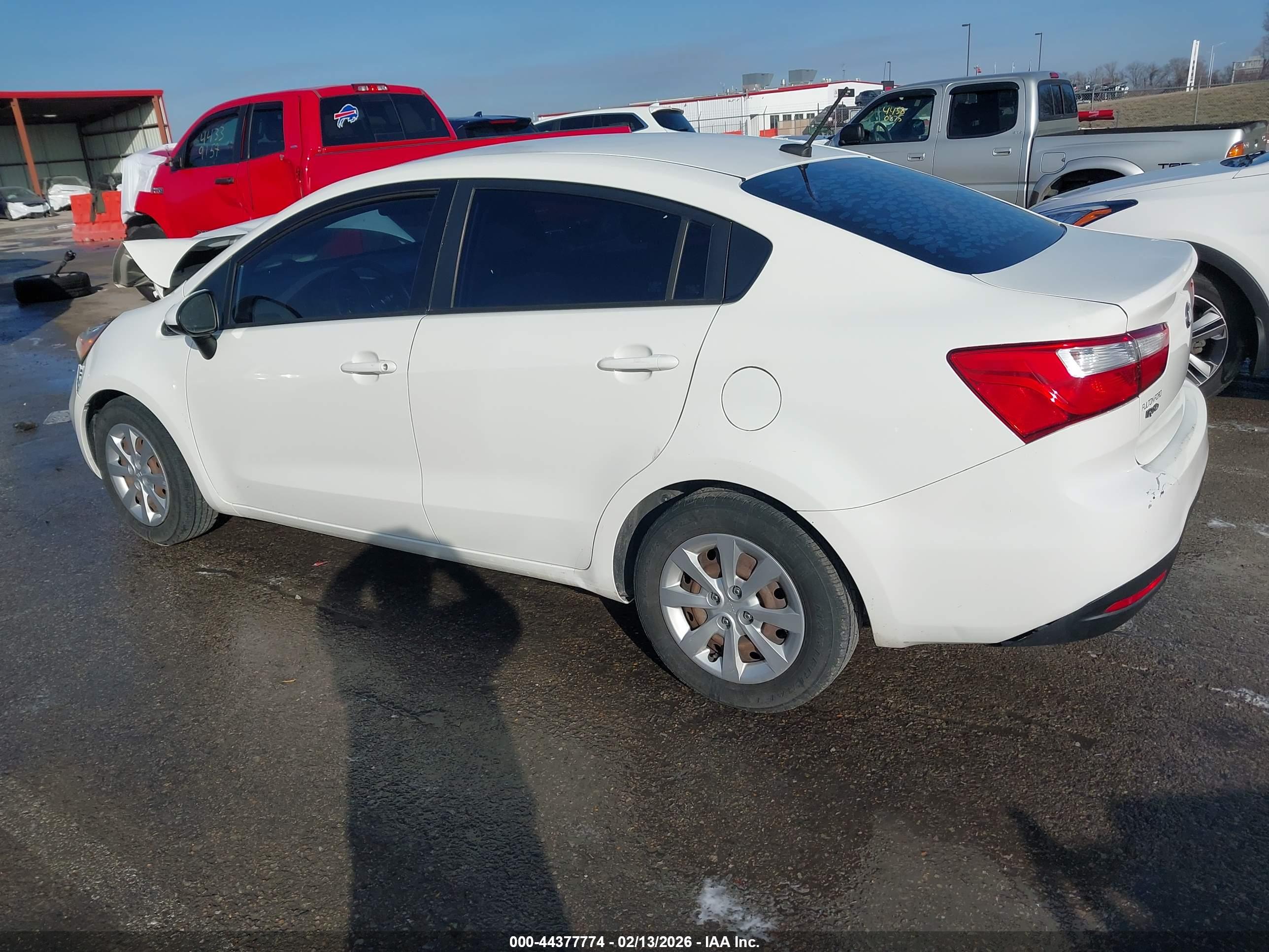 KIA RIO image 3