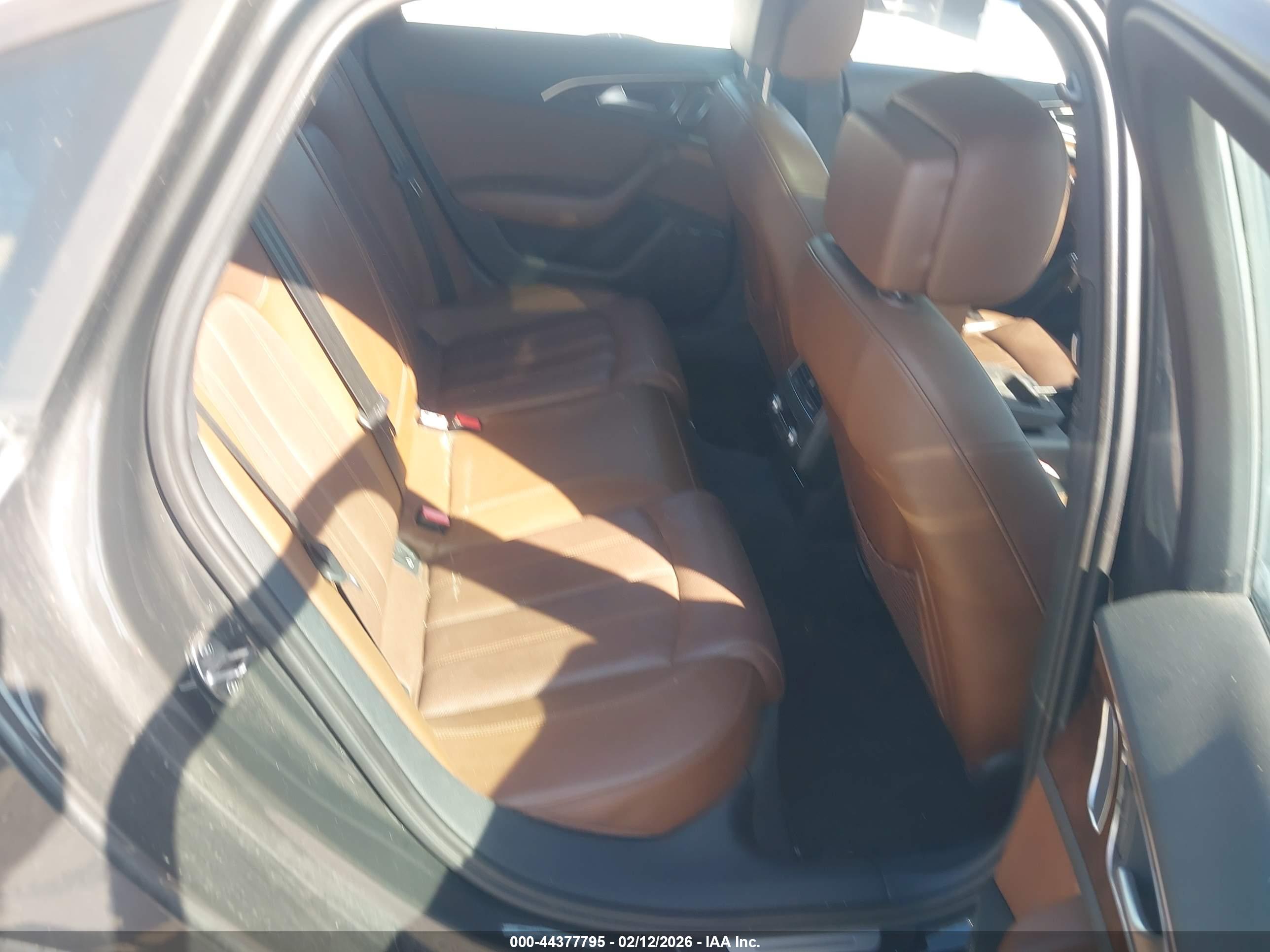 AUDI A6 image 8
