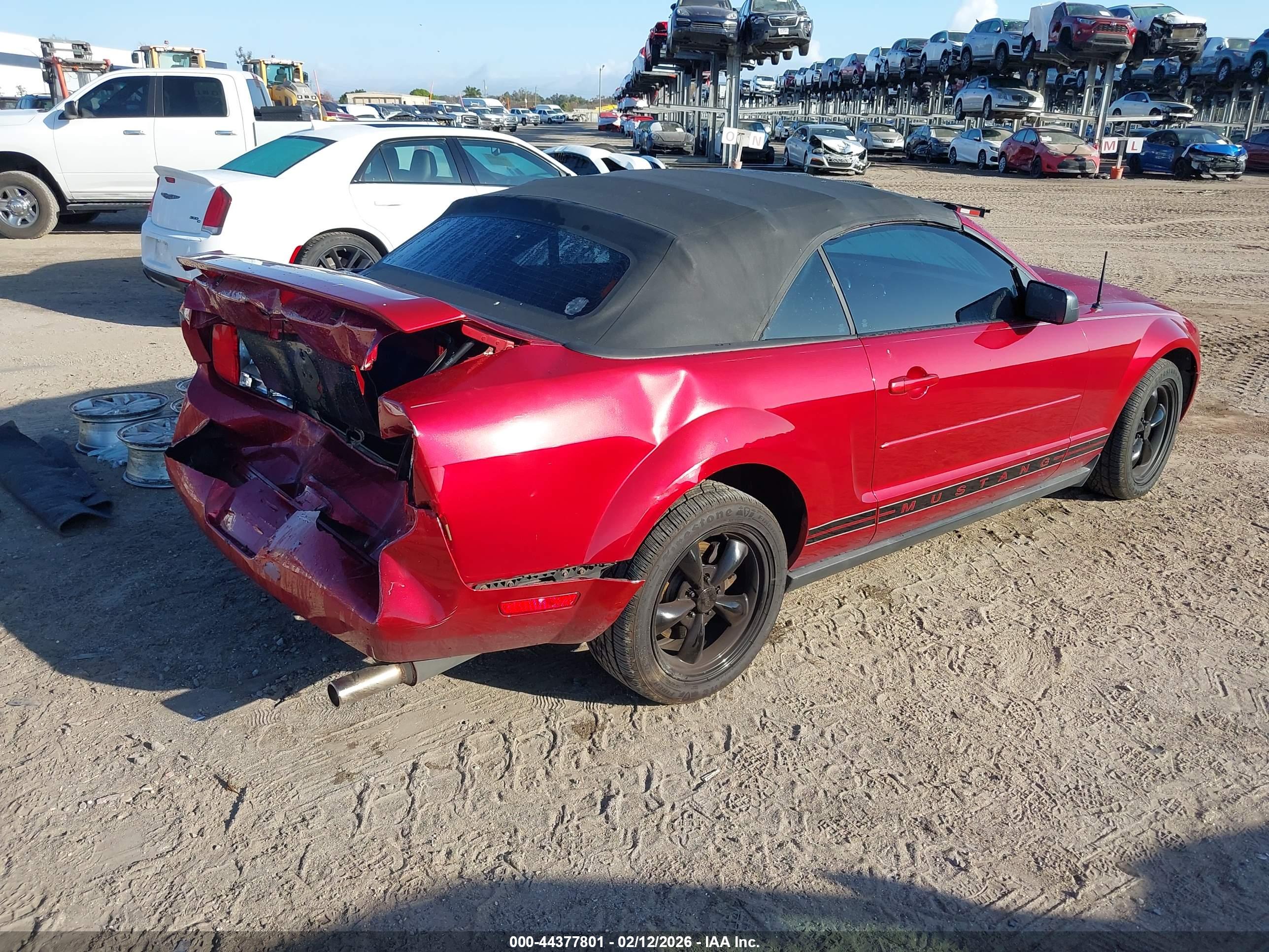 FORD MUSTANG image 4