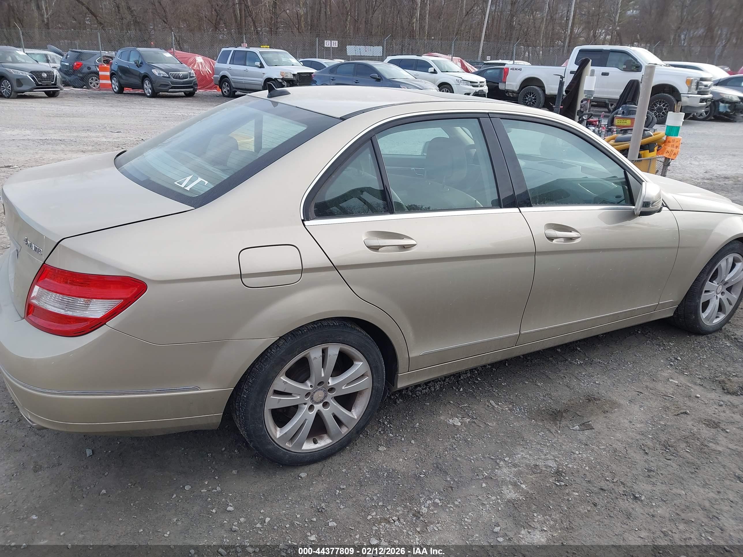 MERCEDES-BENZ C image 4