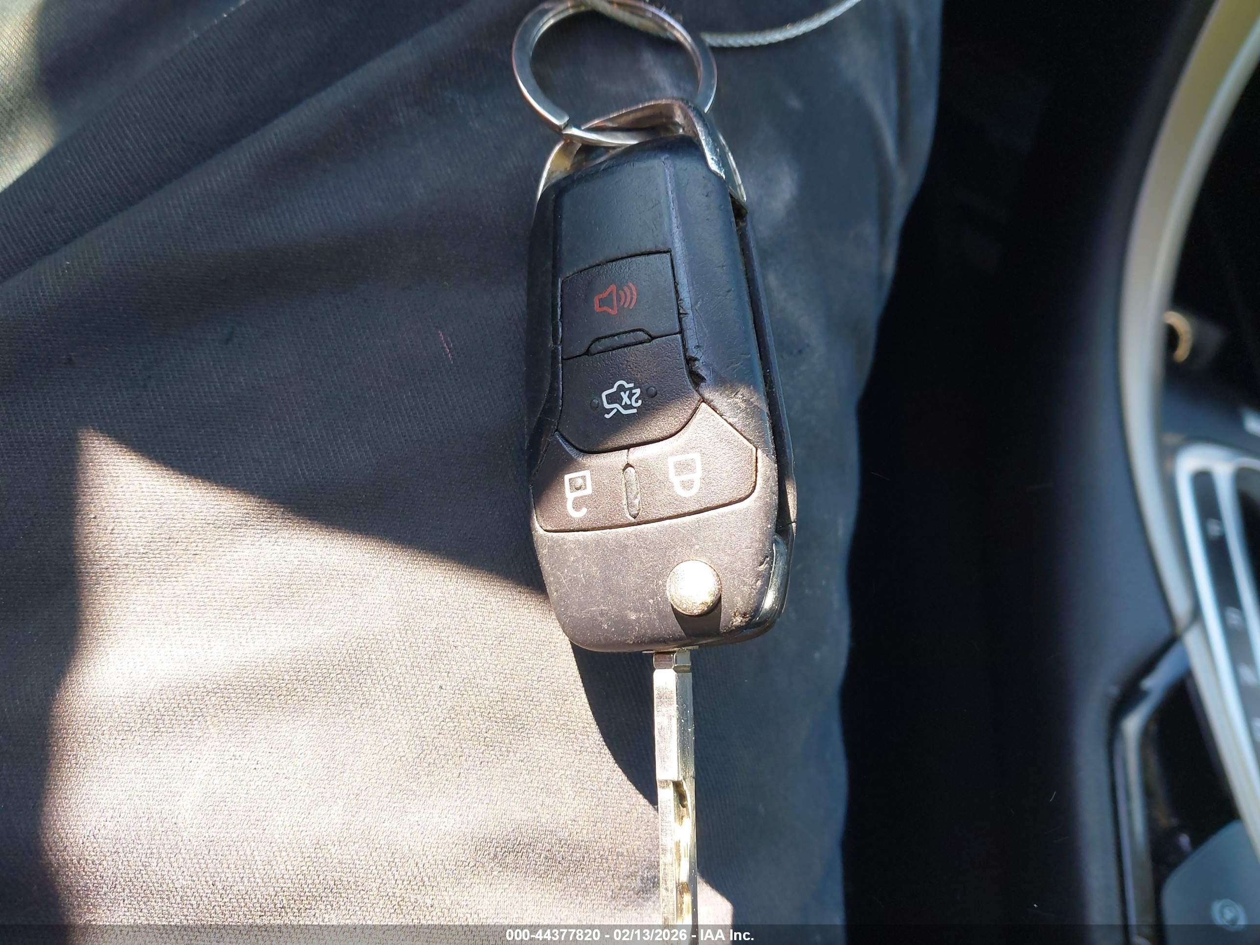 FORD FUSION image 11