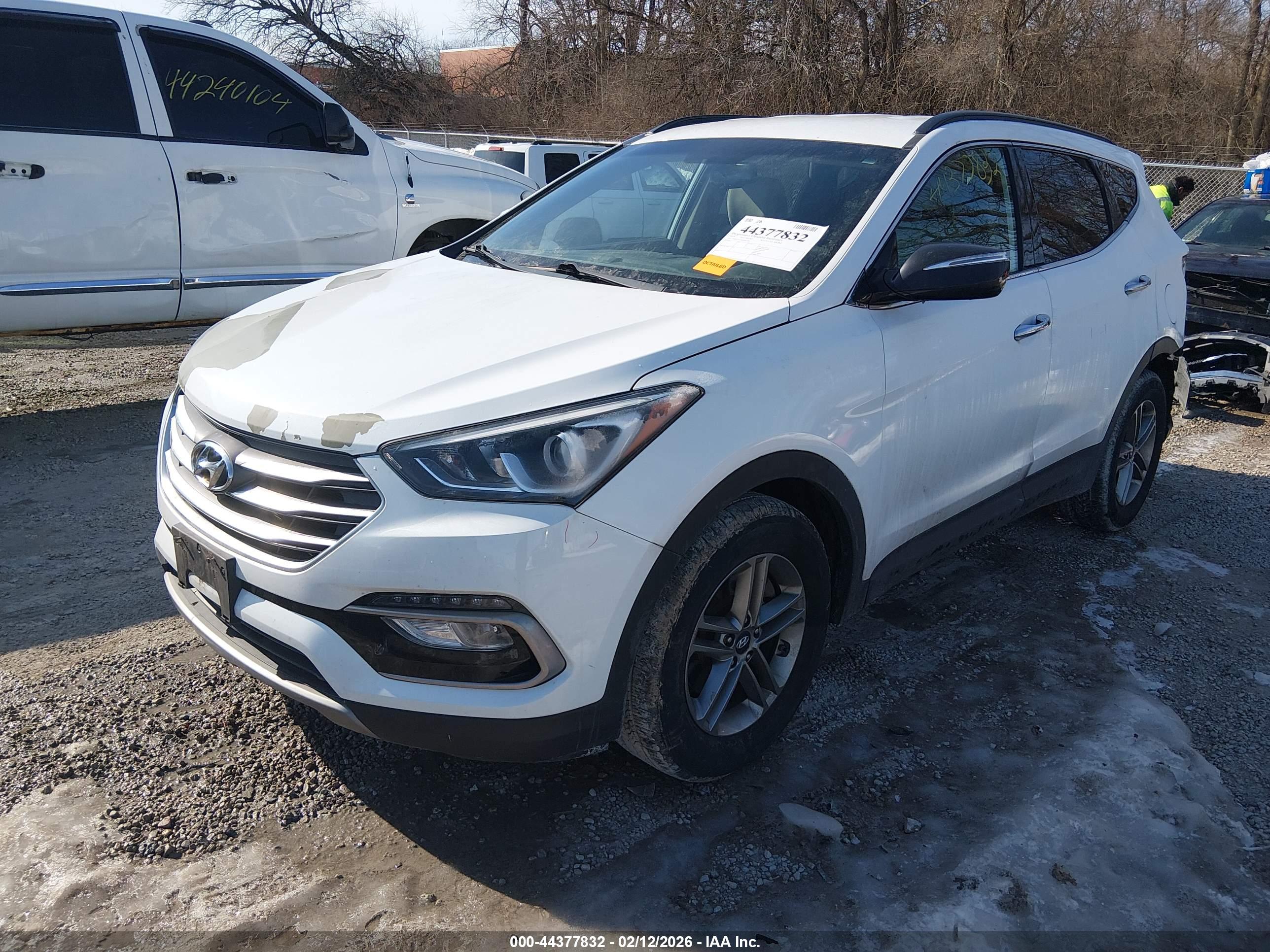 HYUNDAI SANTA image 2