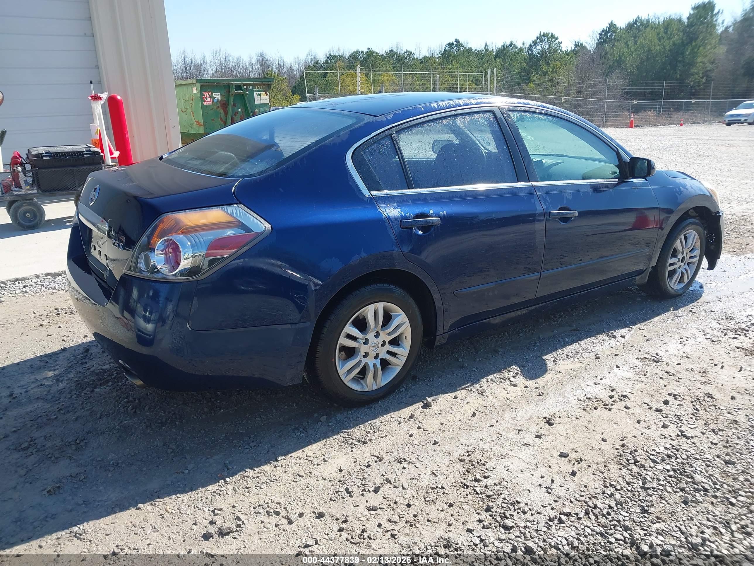 NISSAN ALTIMA image 4