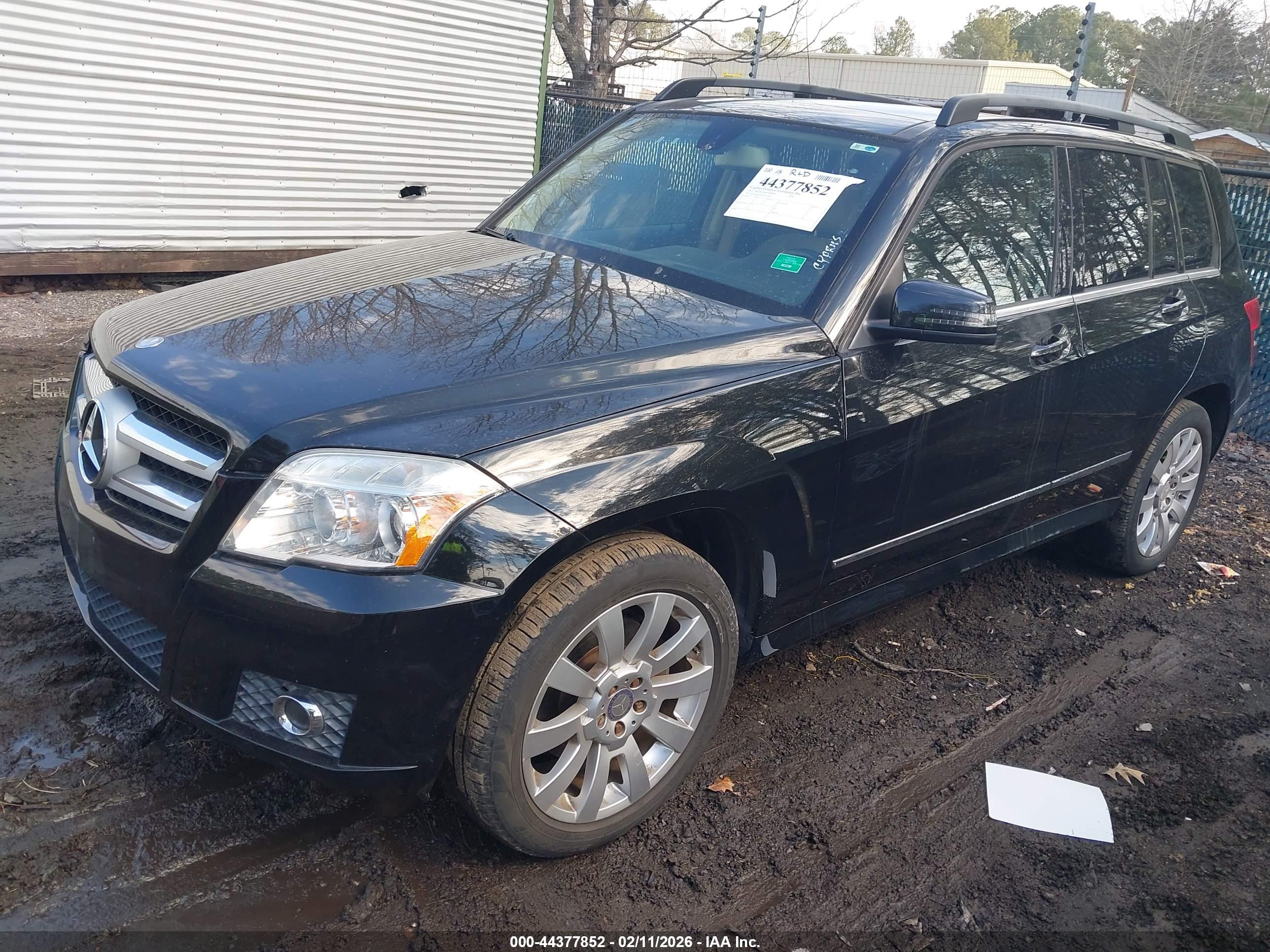 MERCEDES-BENZ GLK image 2