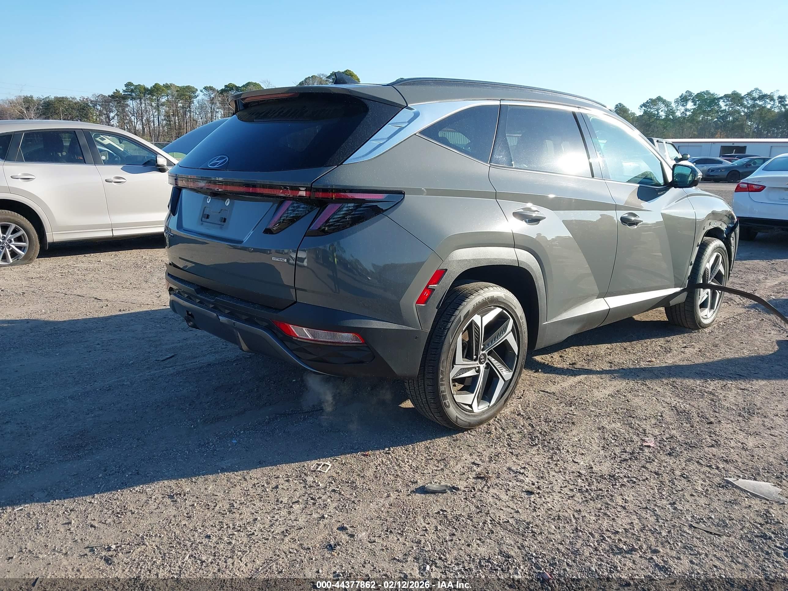 HYUNDAI TUCSON image 4