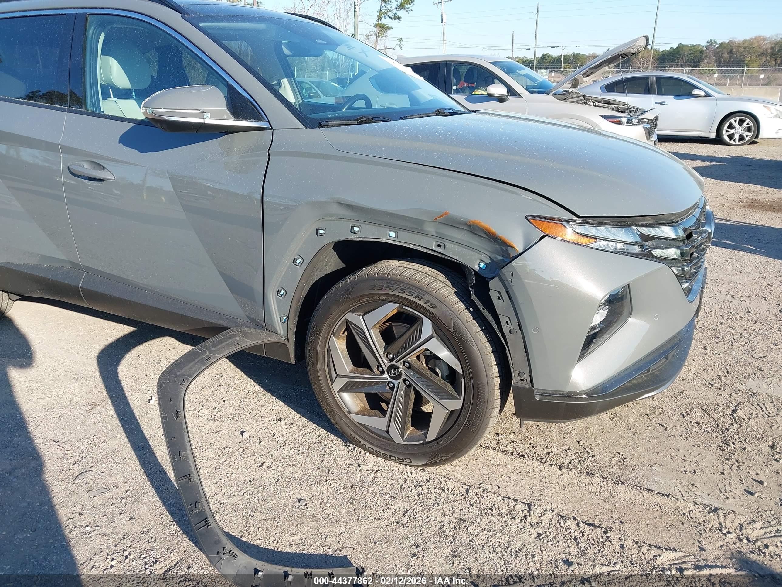 HYUNDAI TUCSON image 6