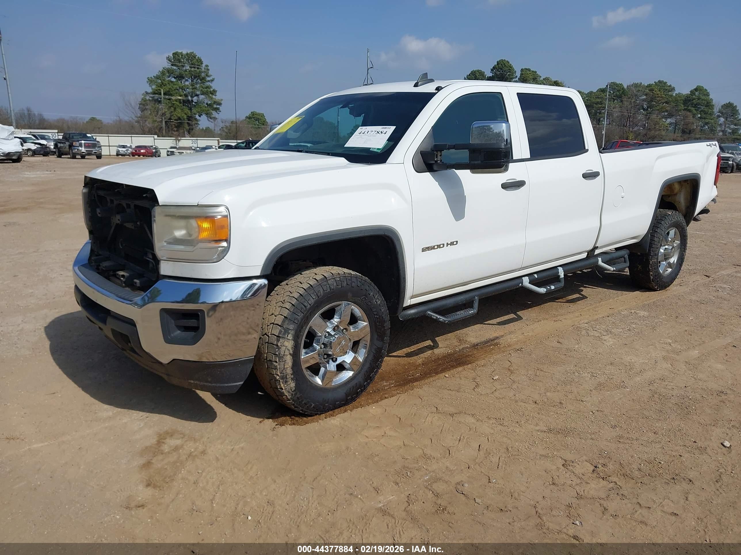 GMC SIERRA image 2