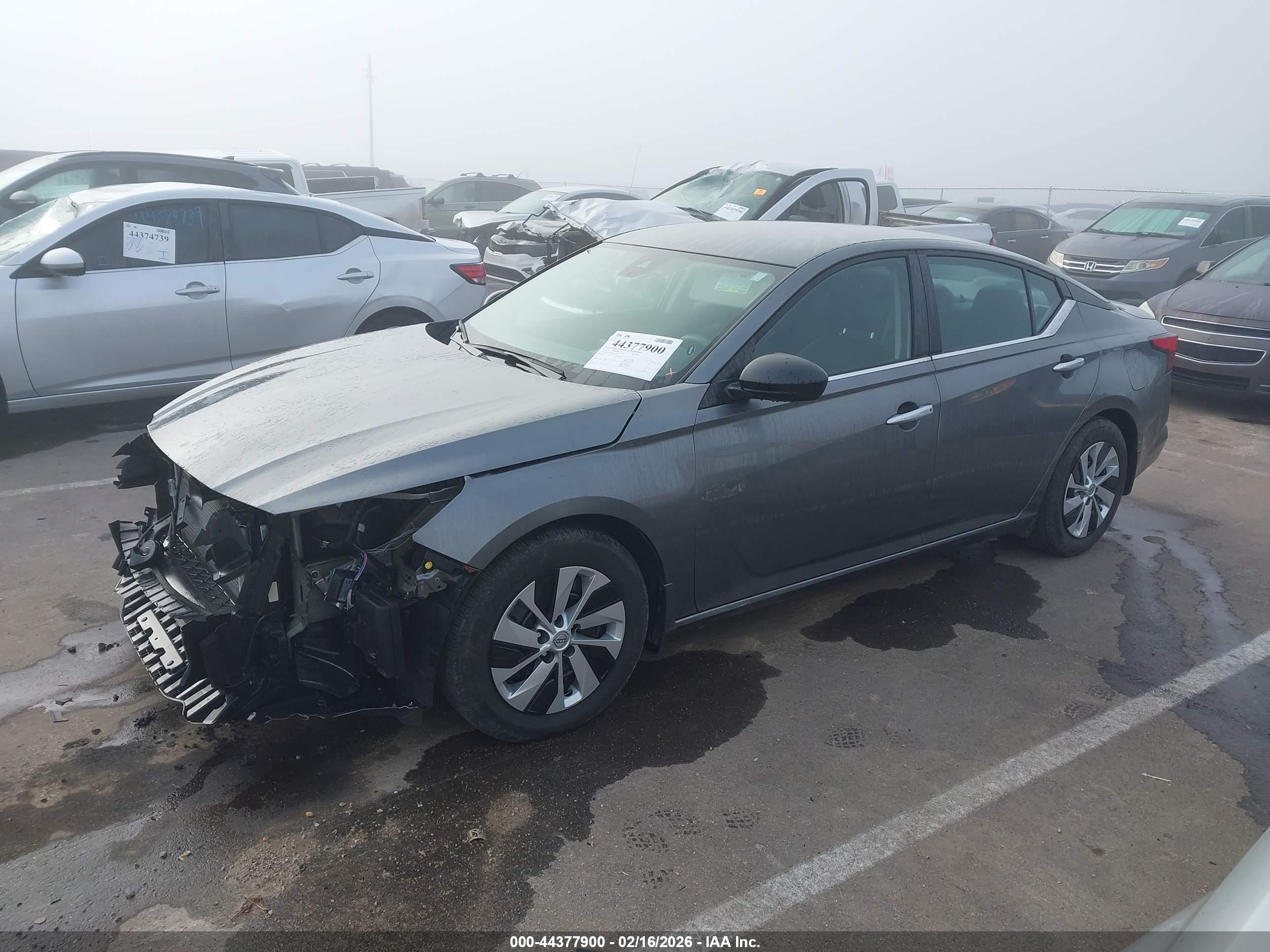 NISSAN ALTIMA image 2