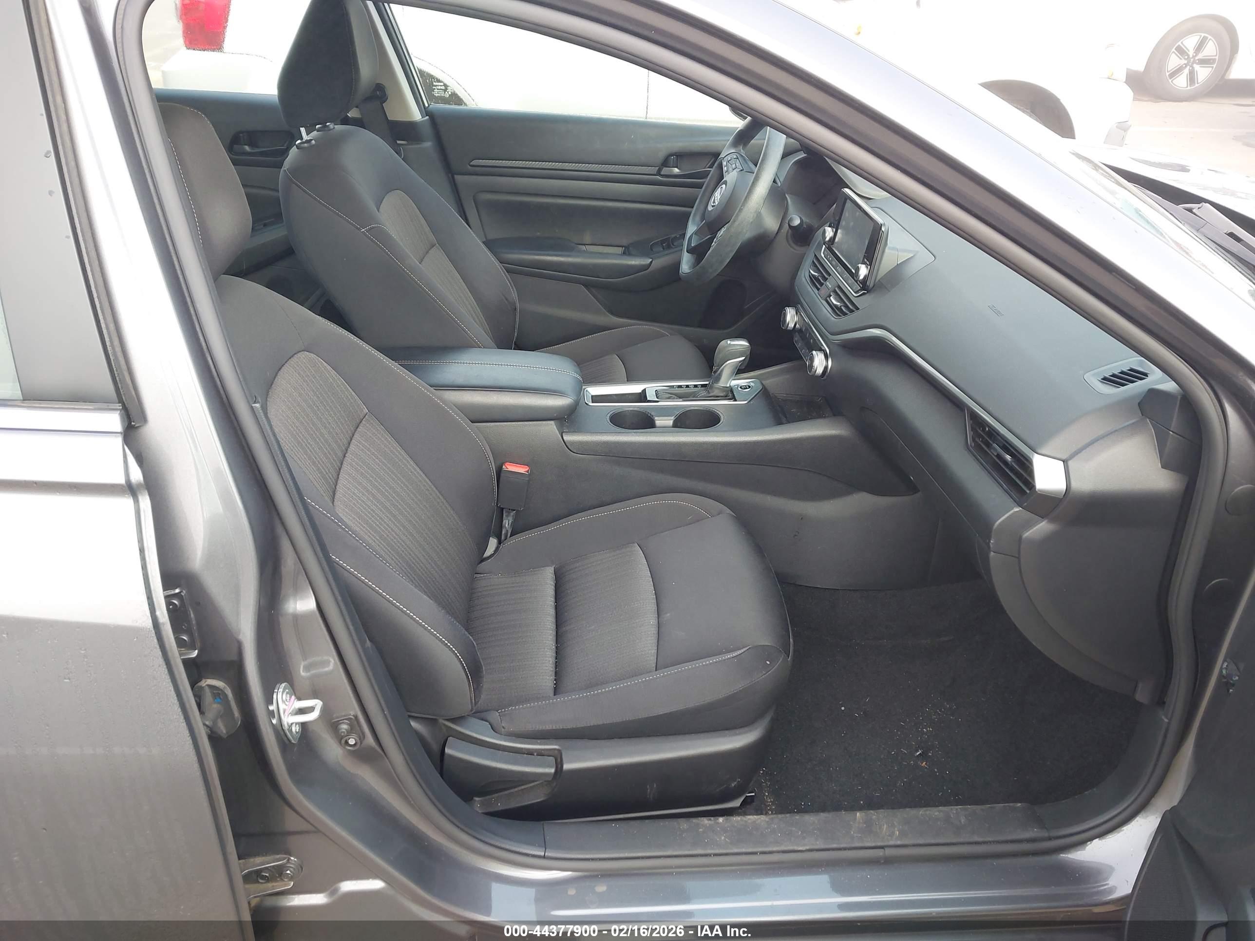 NISSAN ALTIMA image 5