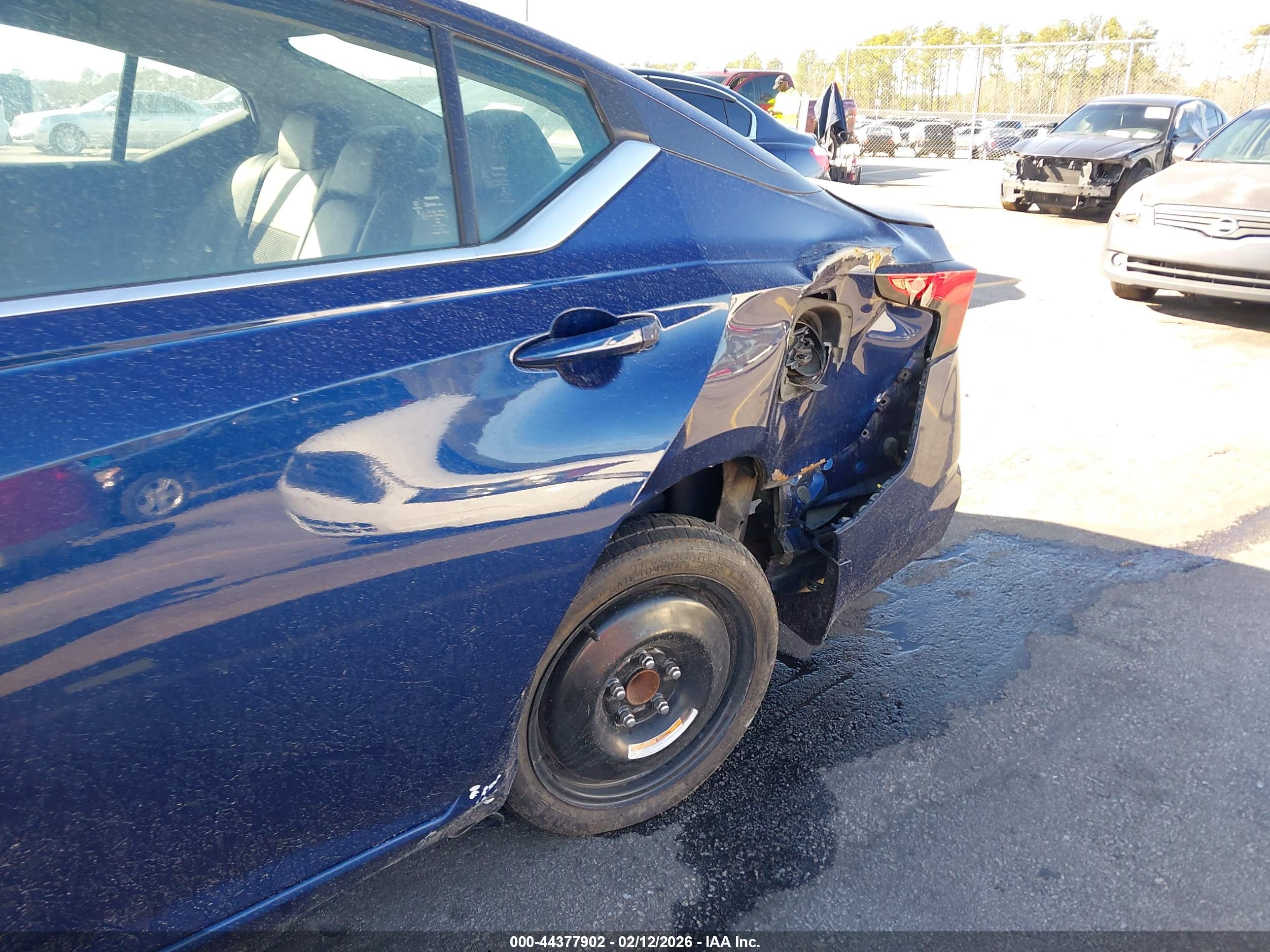 NISSAN ALTIMA image 6