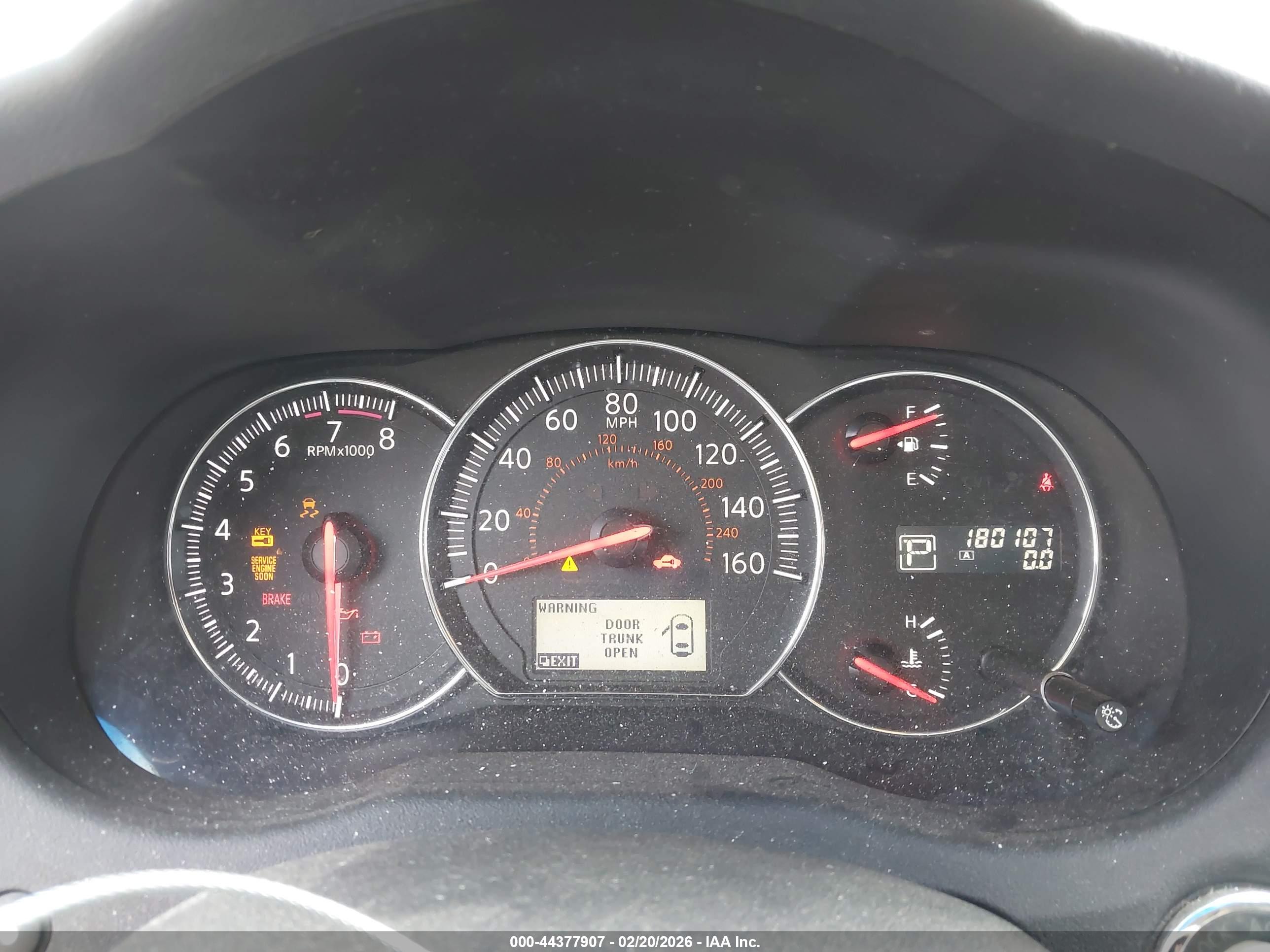 NISSAN MAXIMA image 7