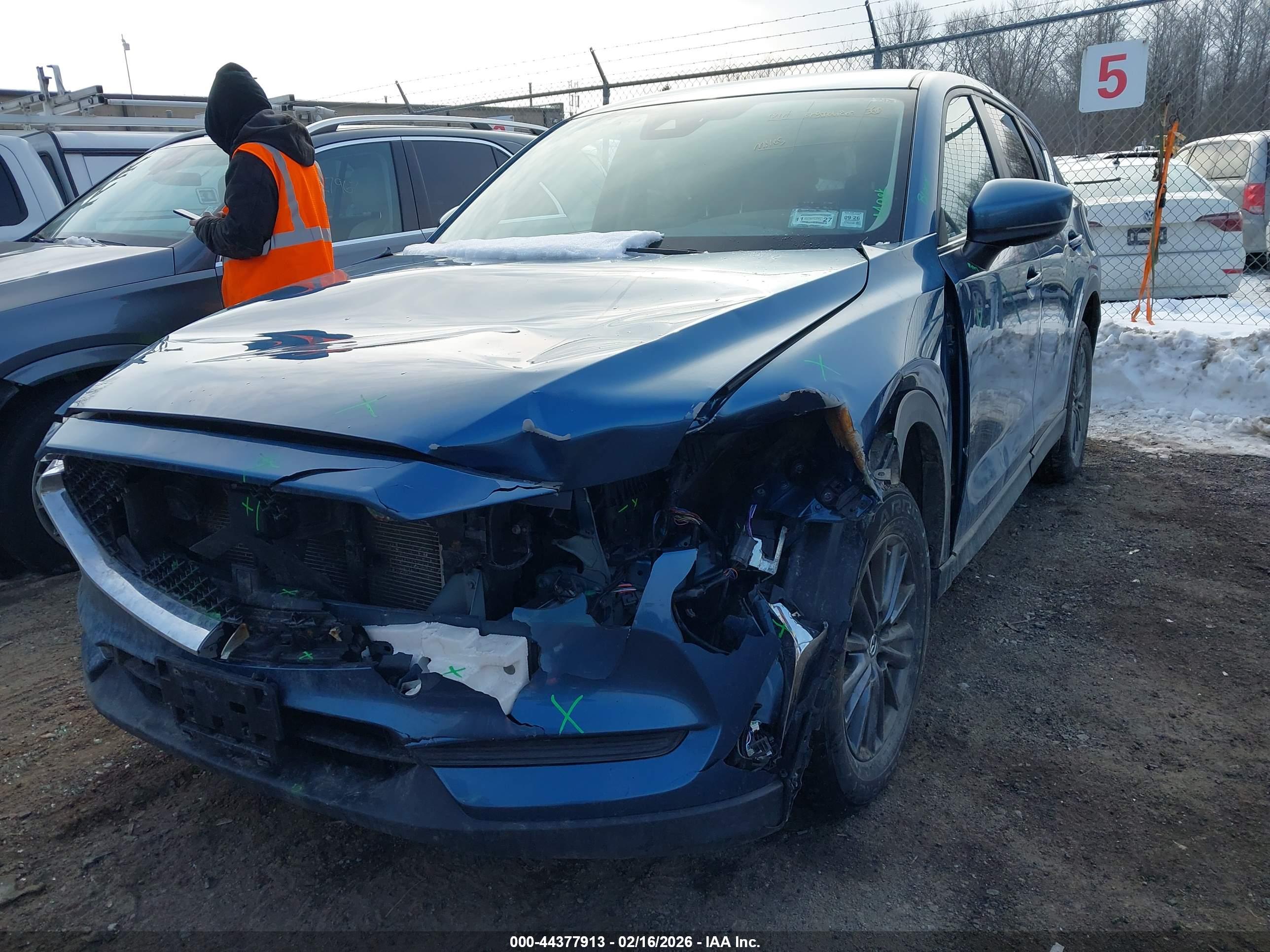 MAZDA CX-5 image 6