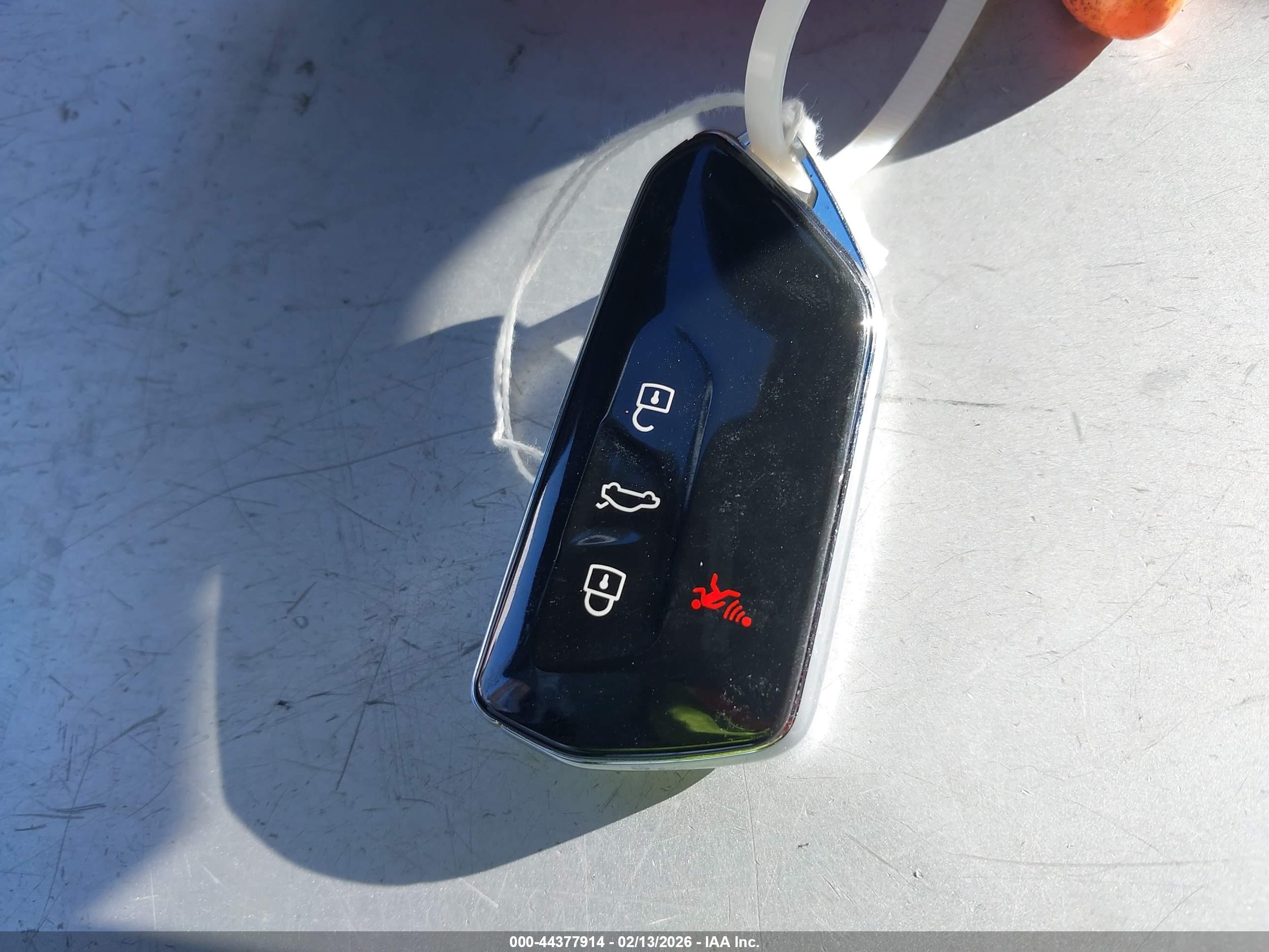 VOLKSWAGEN GOLF image 11