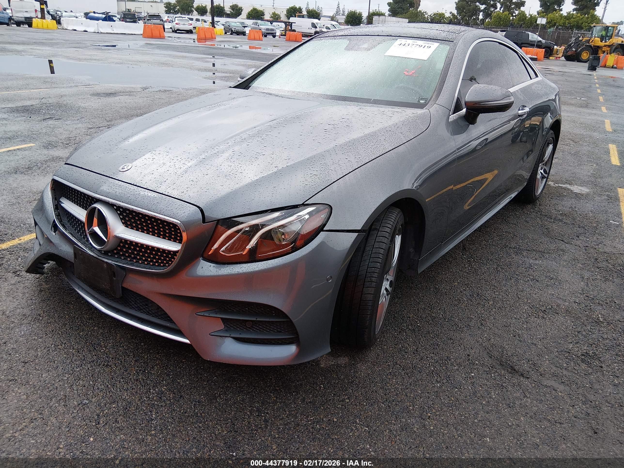 MERCEDES-BENZ E image 2