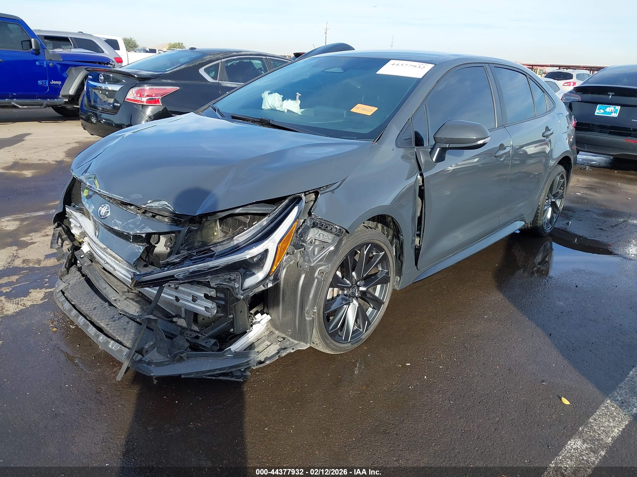 TOYOTA COROLLA image 2