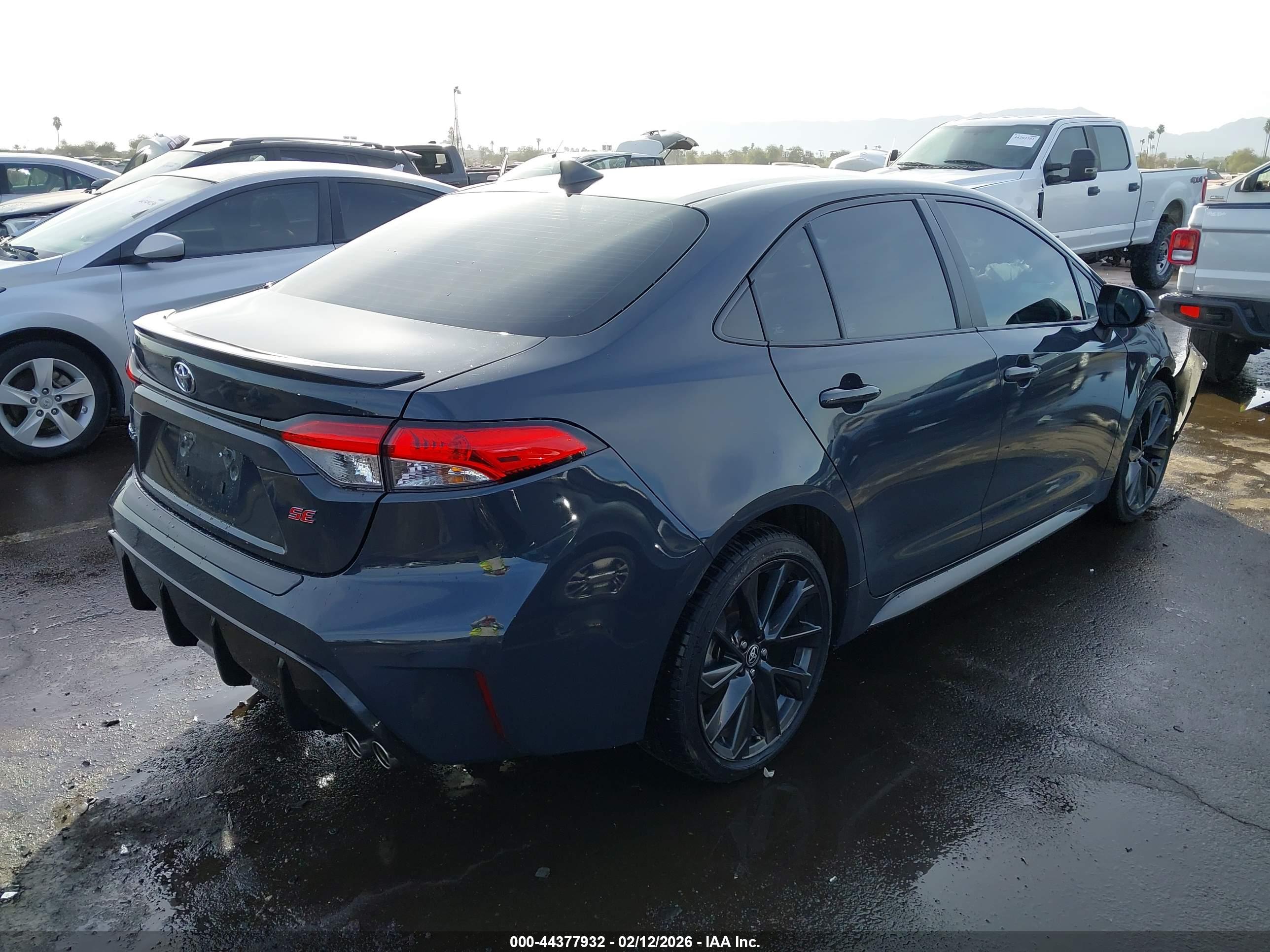 TOYOTA COROLLA image 4