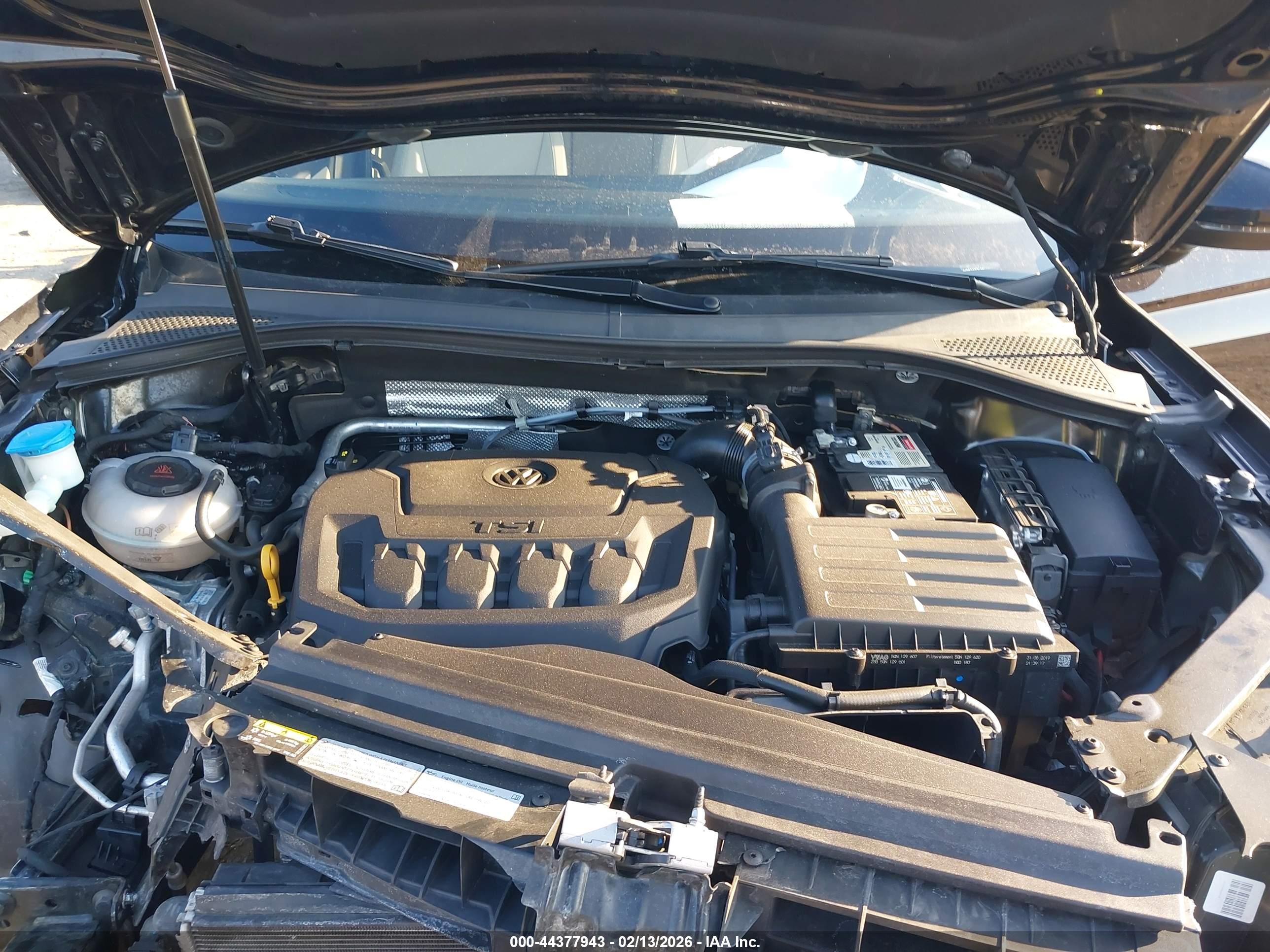 VOLKSWAGEN TIGUAN image 10