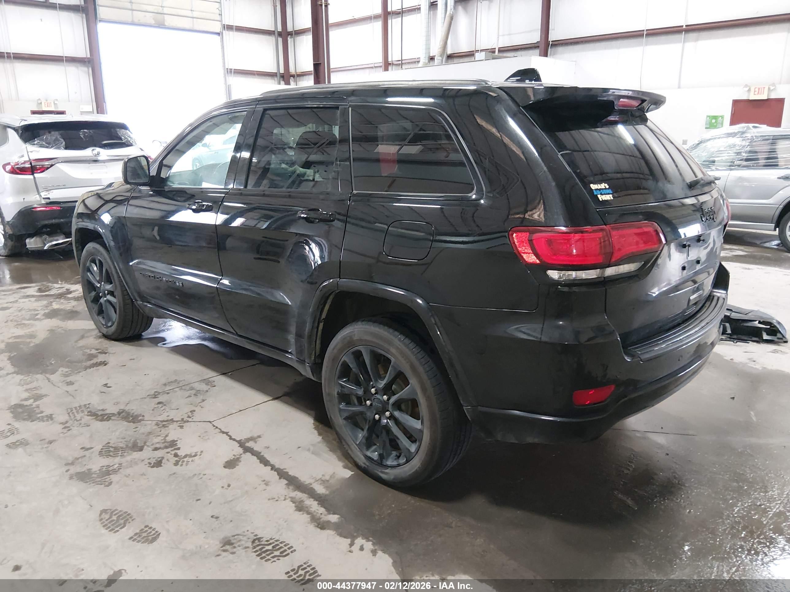 JEEP GRAND image 3