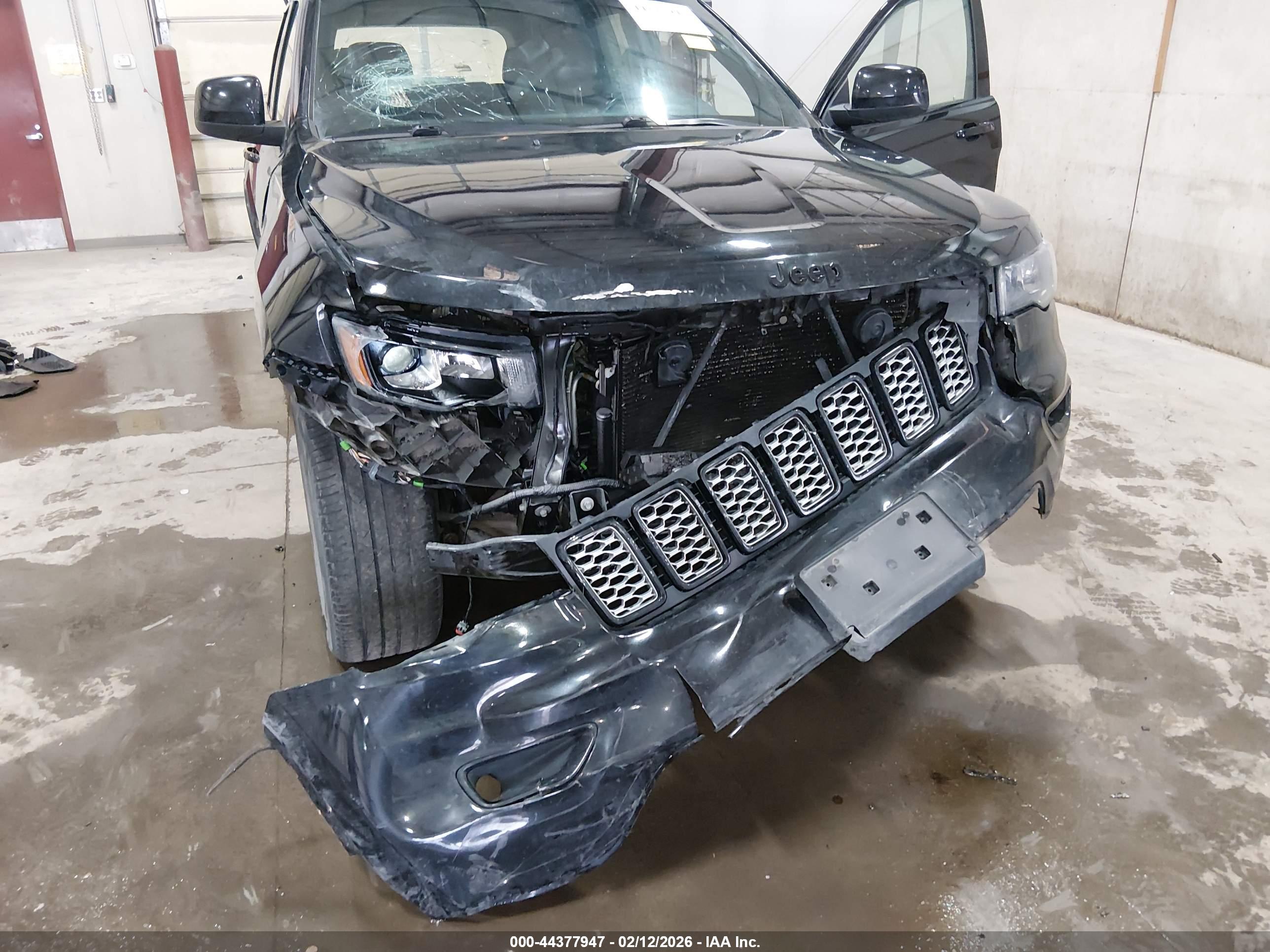 JEEP GRAND image 6