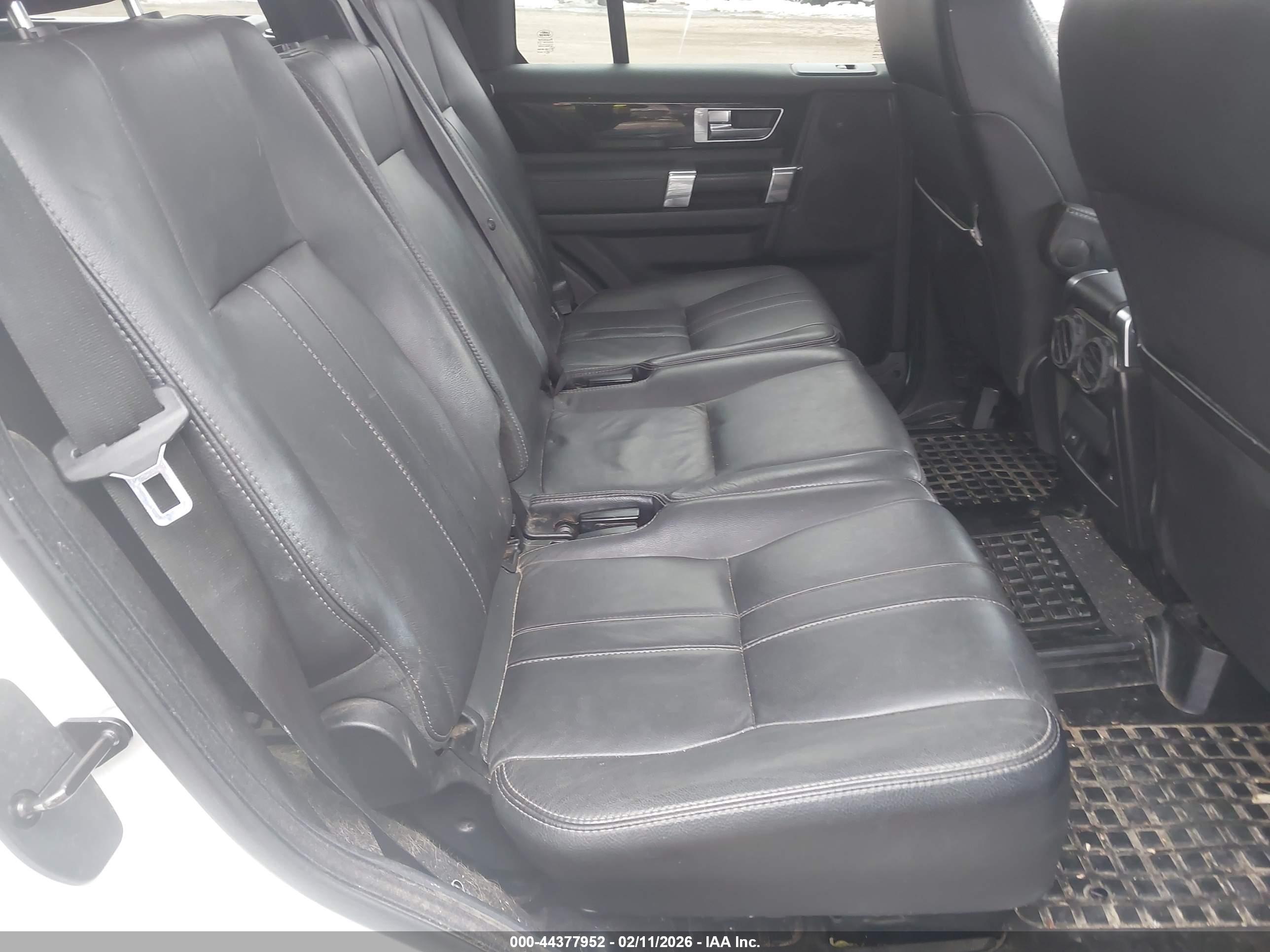 LAND ROVER image 8