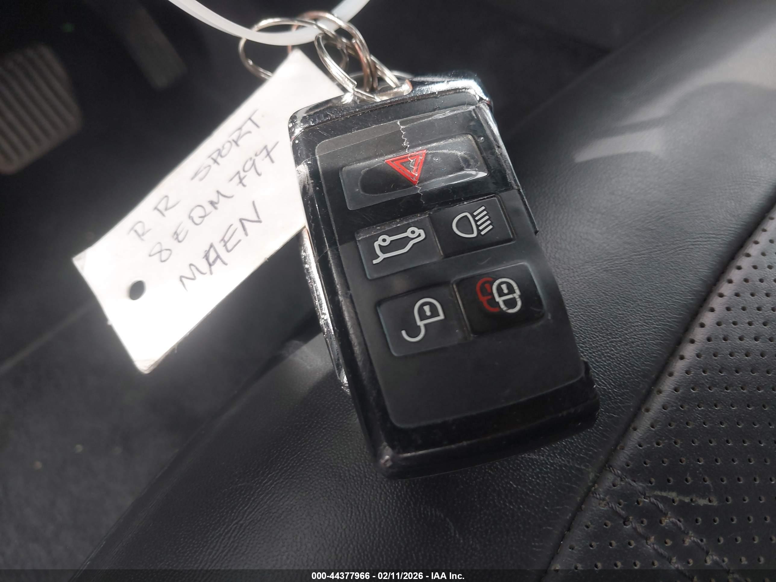LAND ROVER image 11