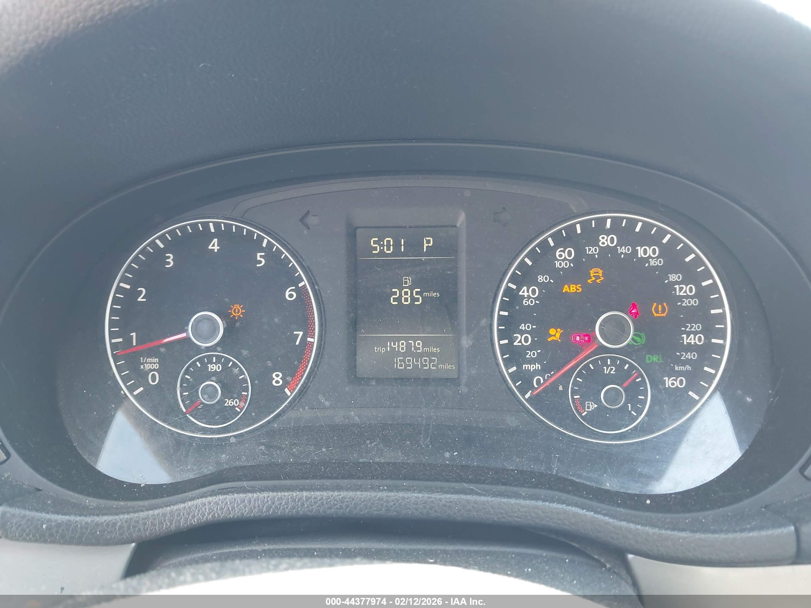 VOLKSWAGEN PASSAT image 7