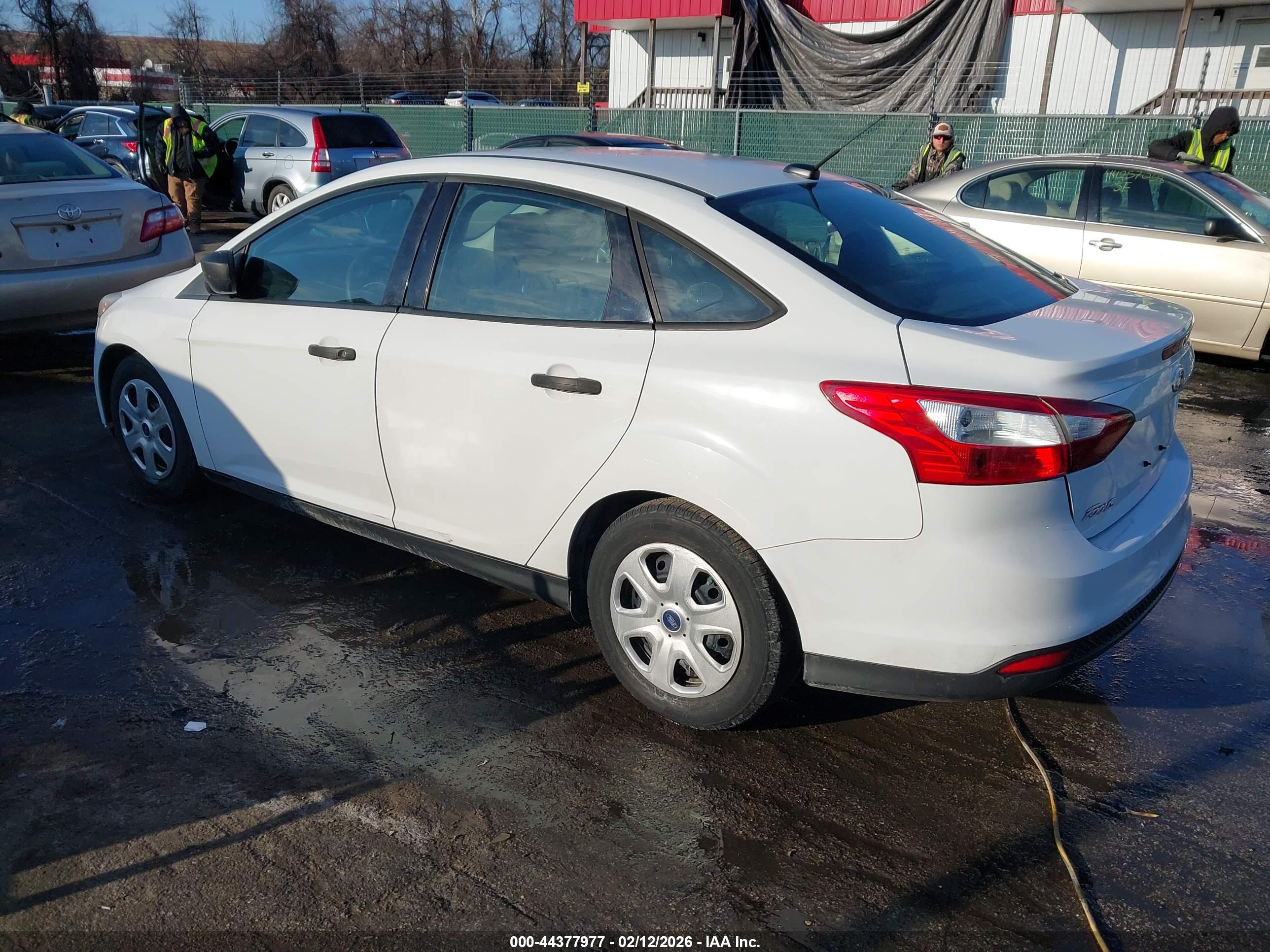 FORD FOCUS image 3
