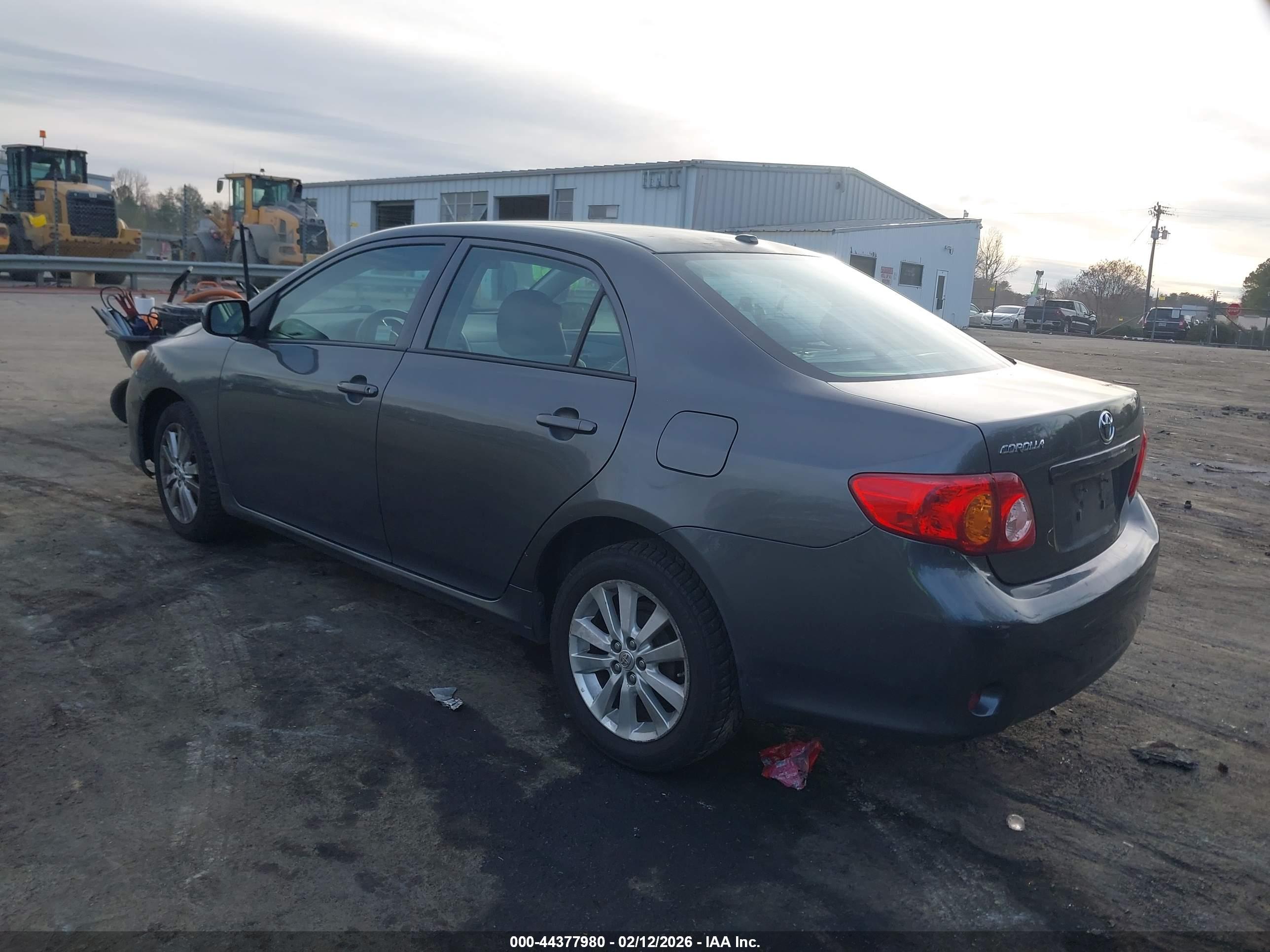 TOYOTA COROLLA image 3