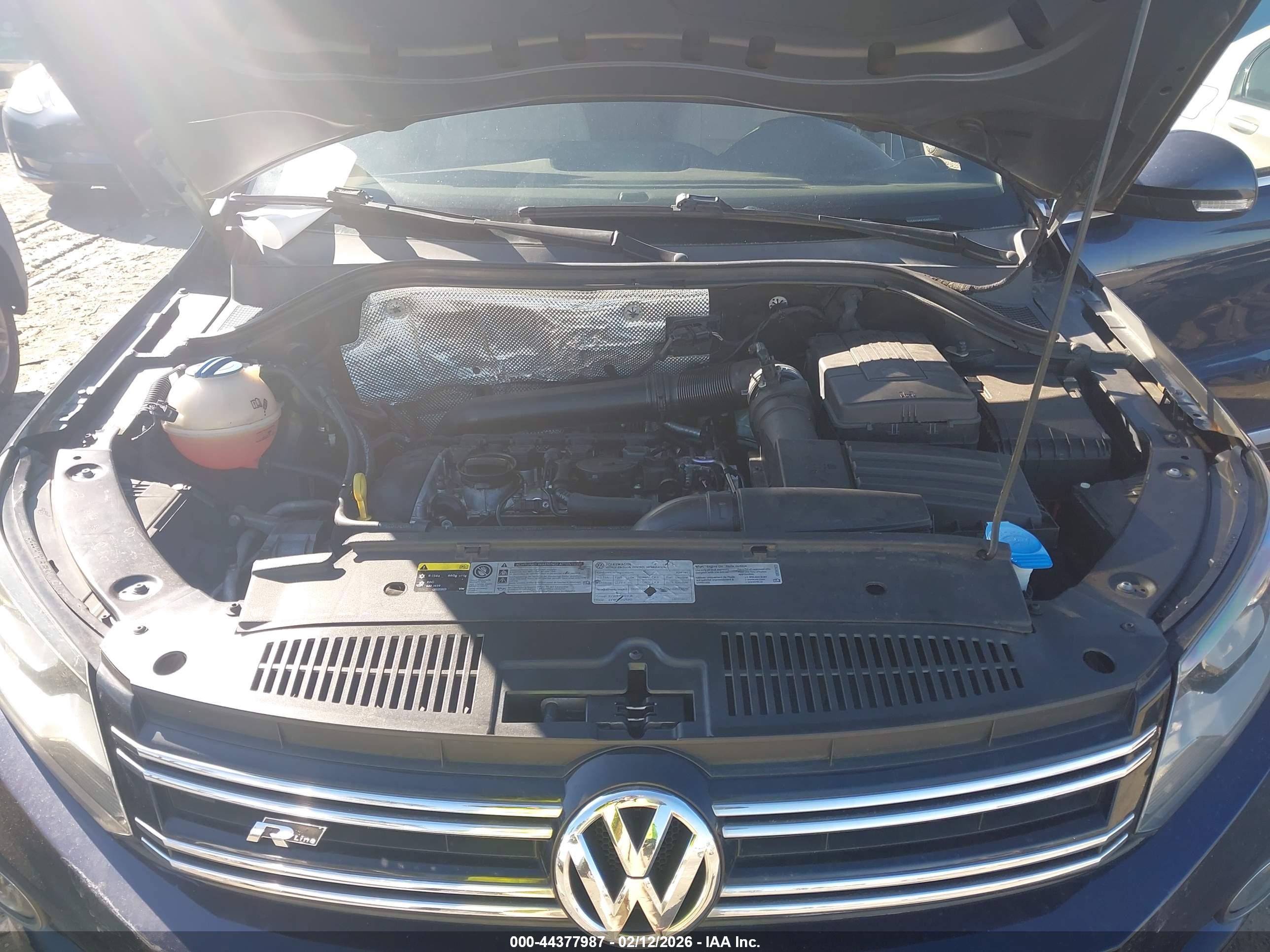 VOLKSWAGEN TIGUAN image 10