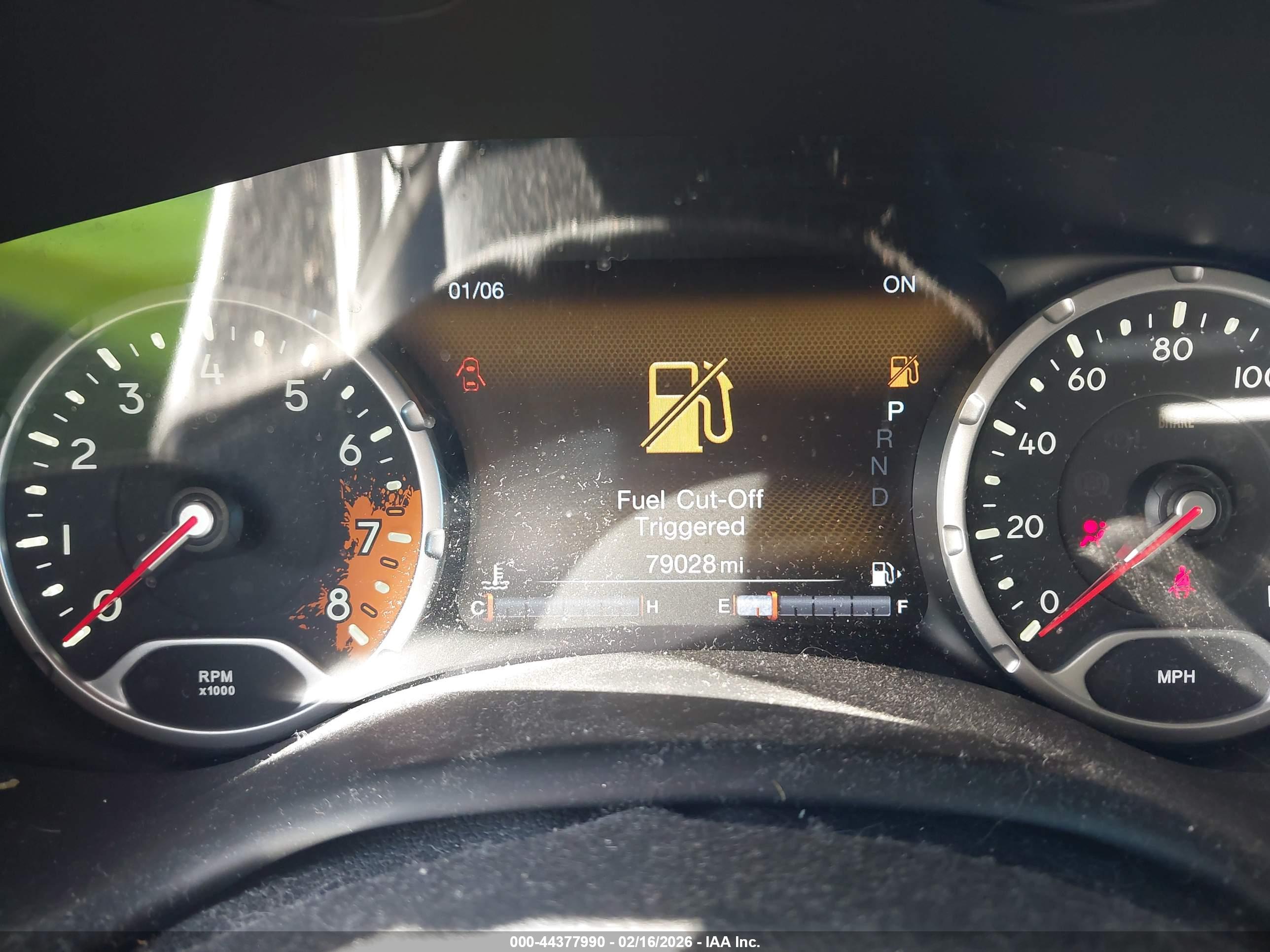 JEEP RENEGADE image 7