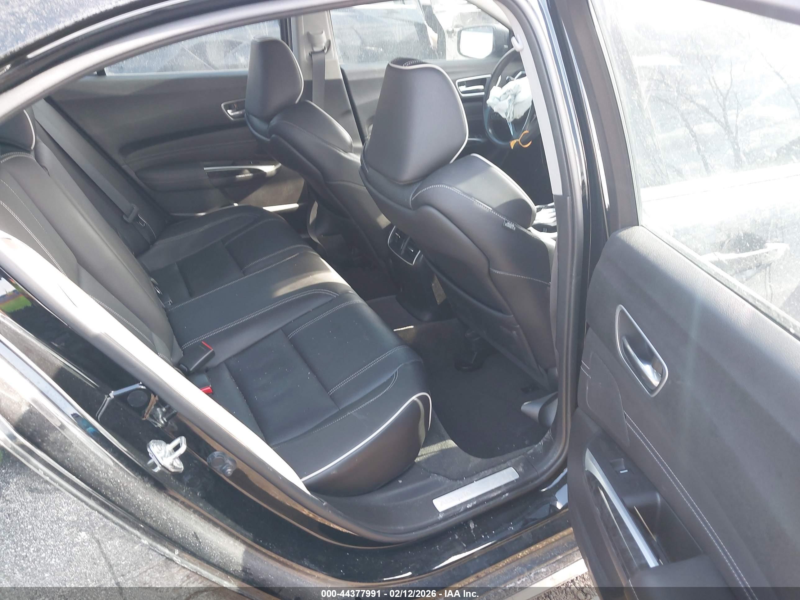 ACURA TLX image 8