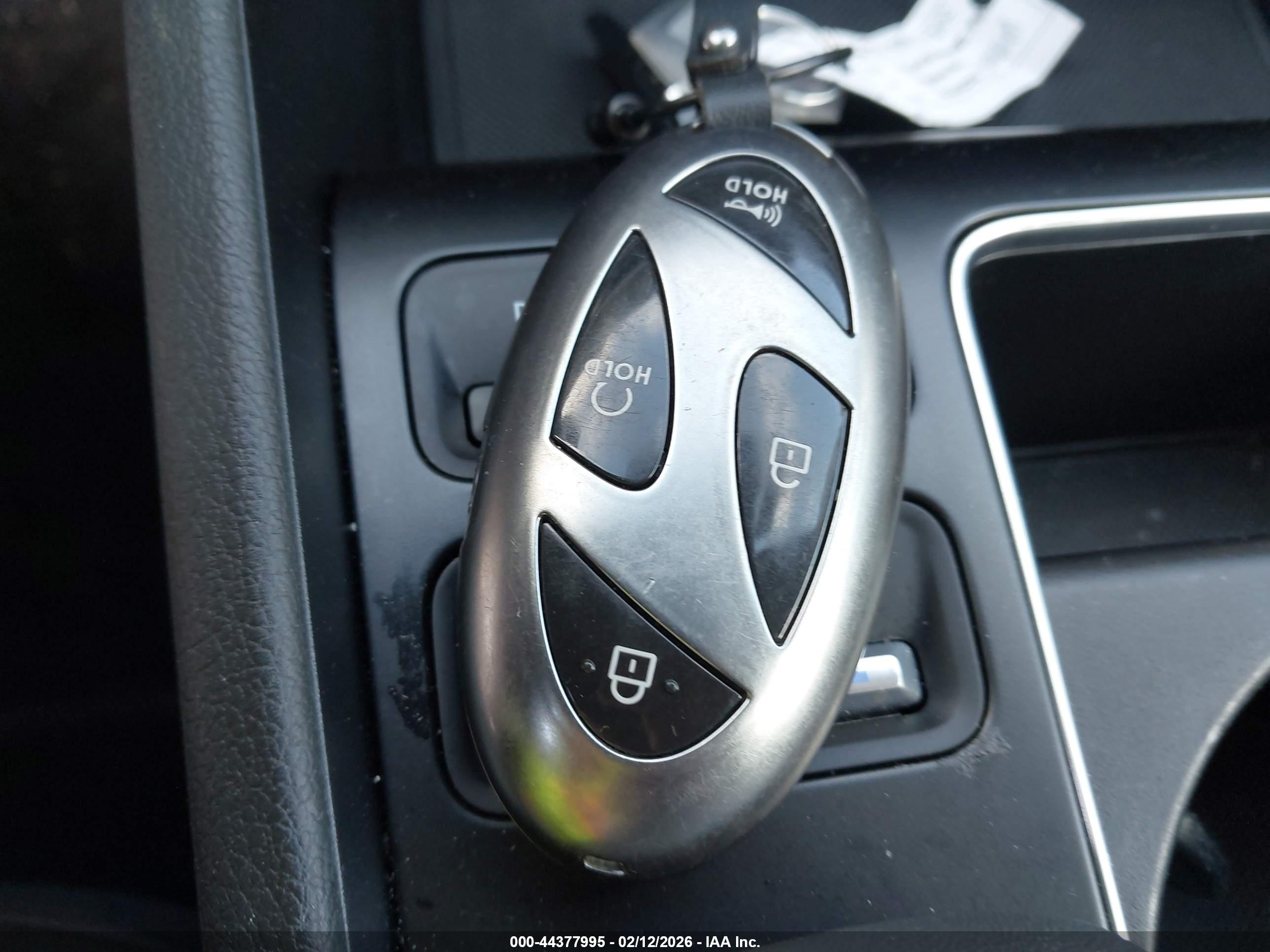 HYUNDAI SONATA image 11