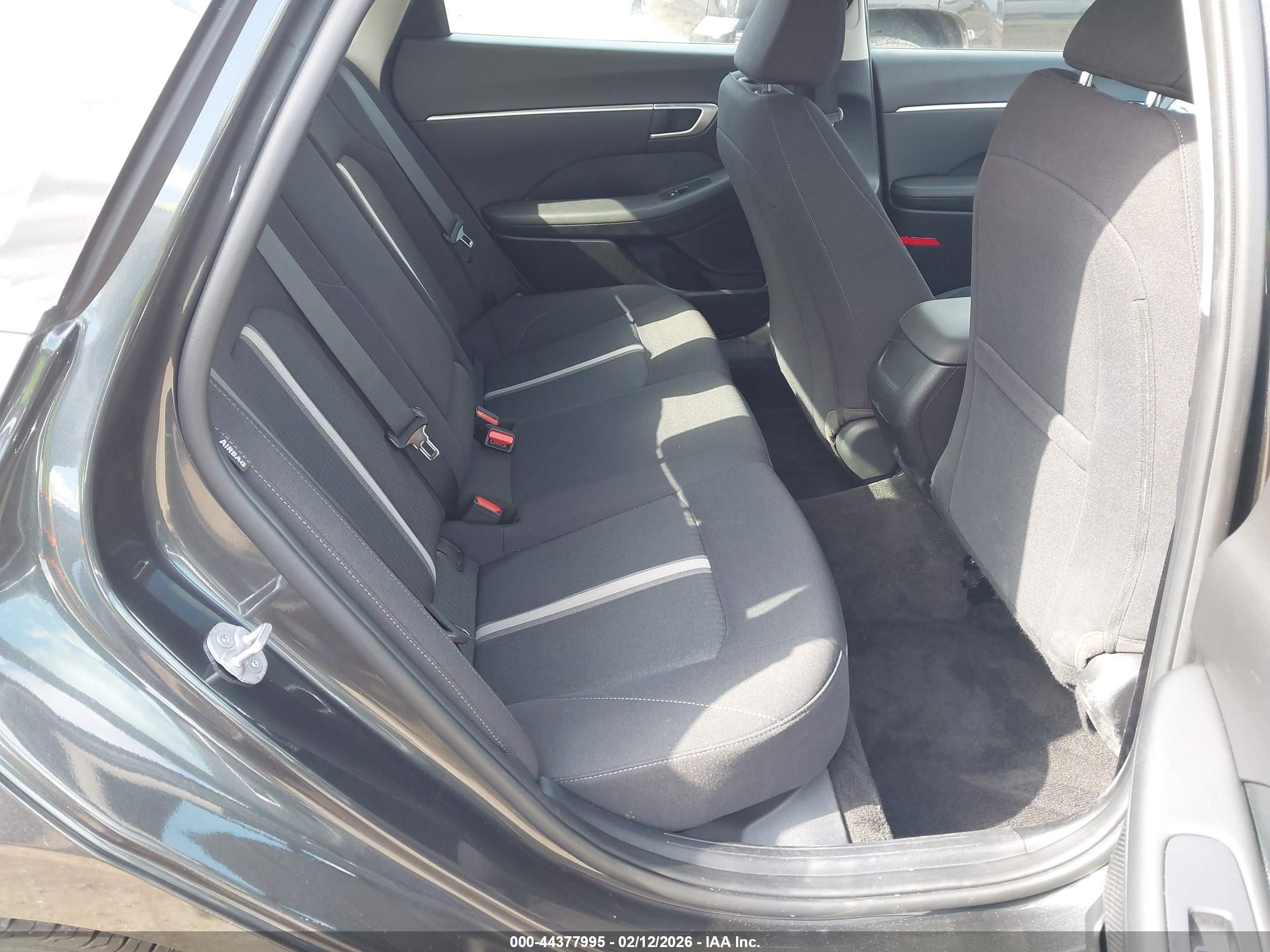 HYUNDAI SONATA image 8