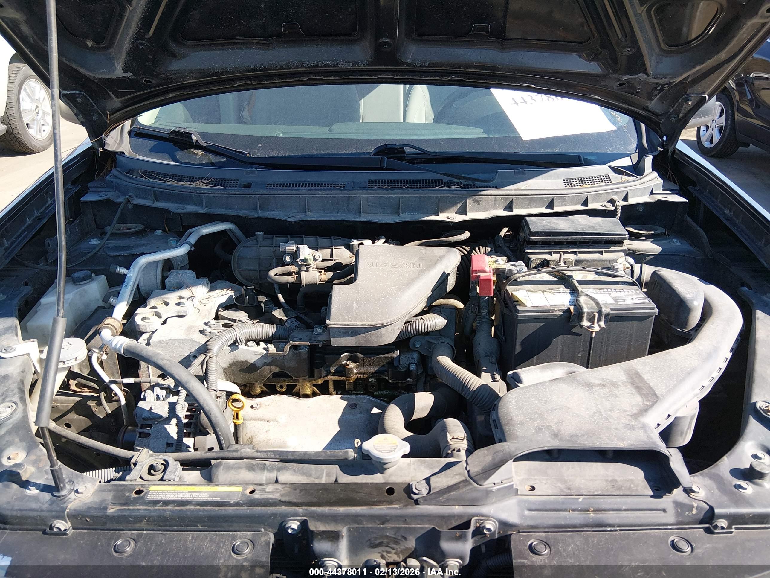 NISSAN ROGUE image 10