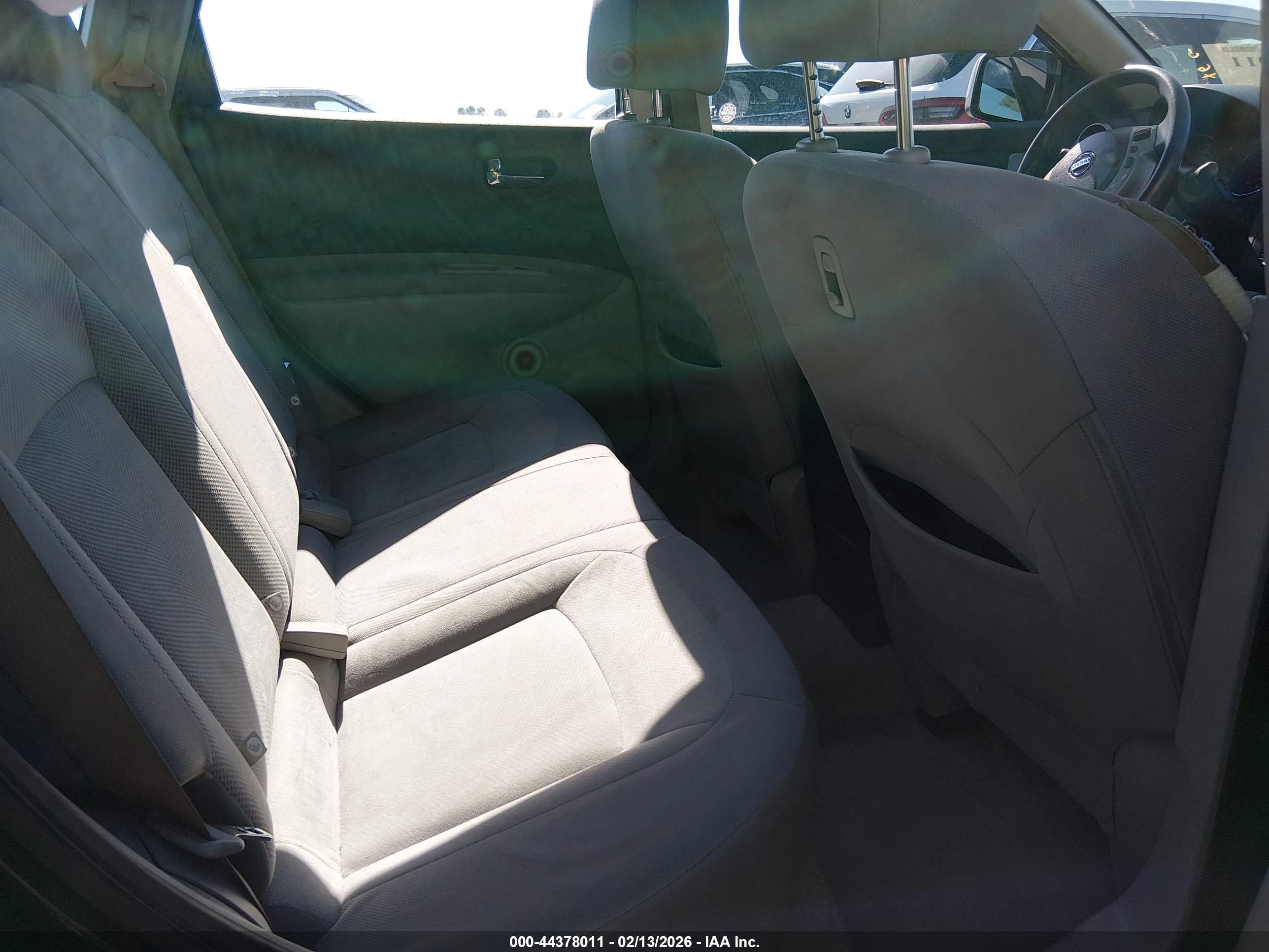 NISSAN ROGUE image 8