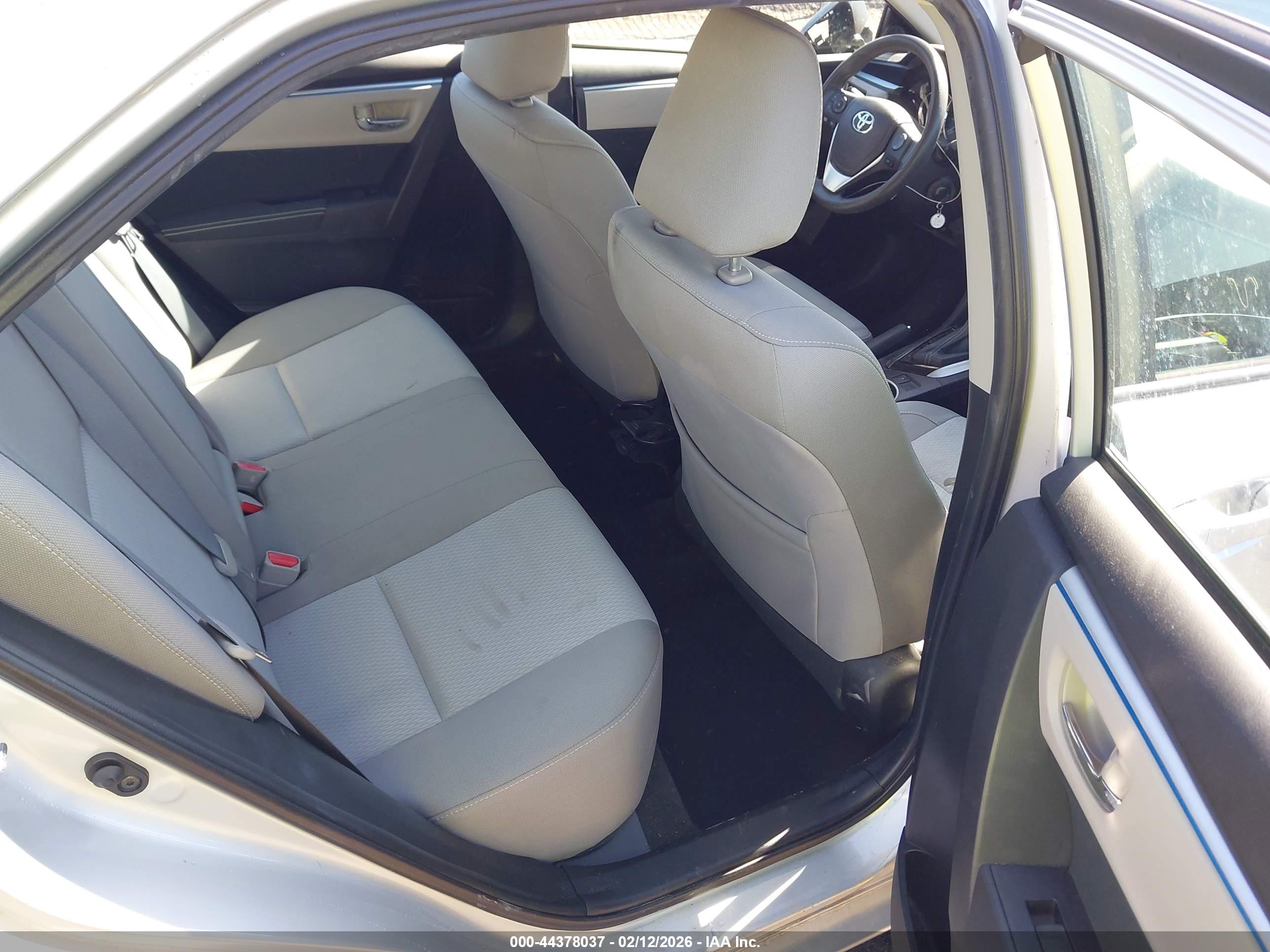 TOYOTA COROLLA image 8