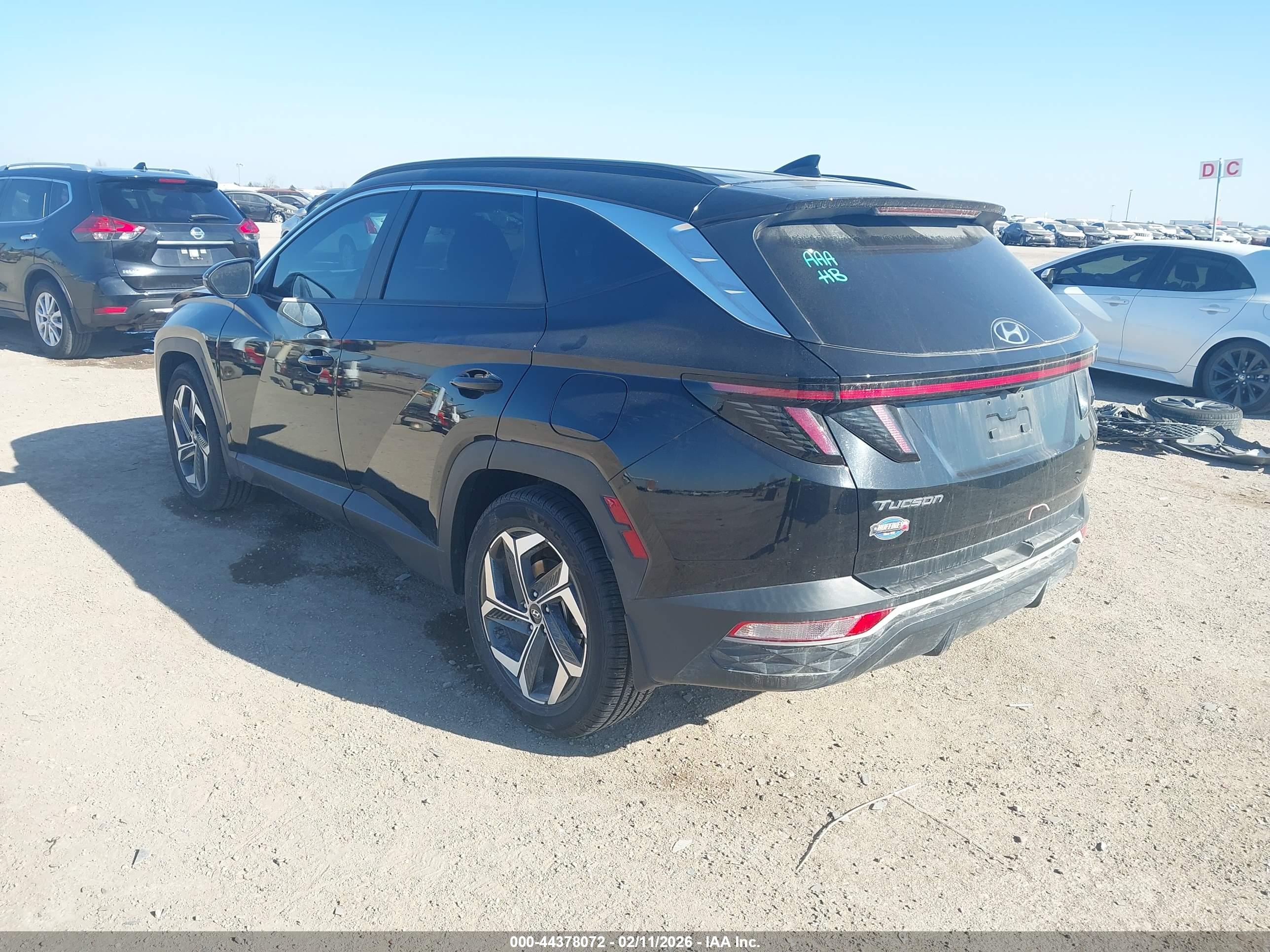 HYUNDAI TUCSON image 3