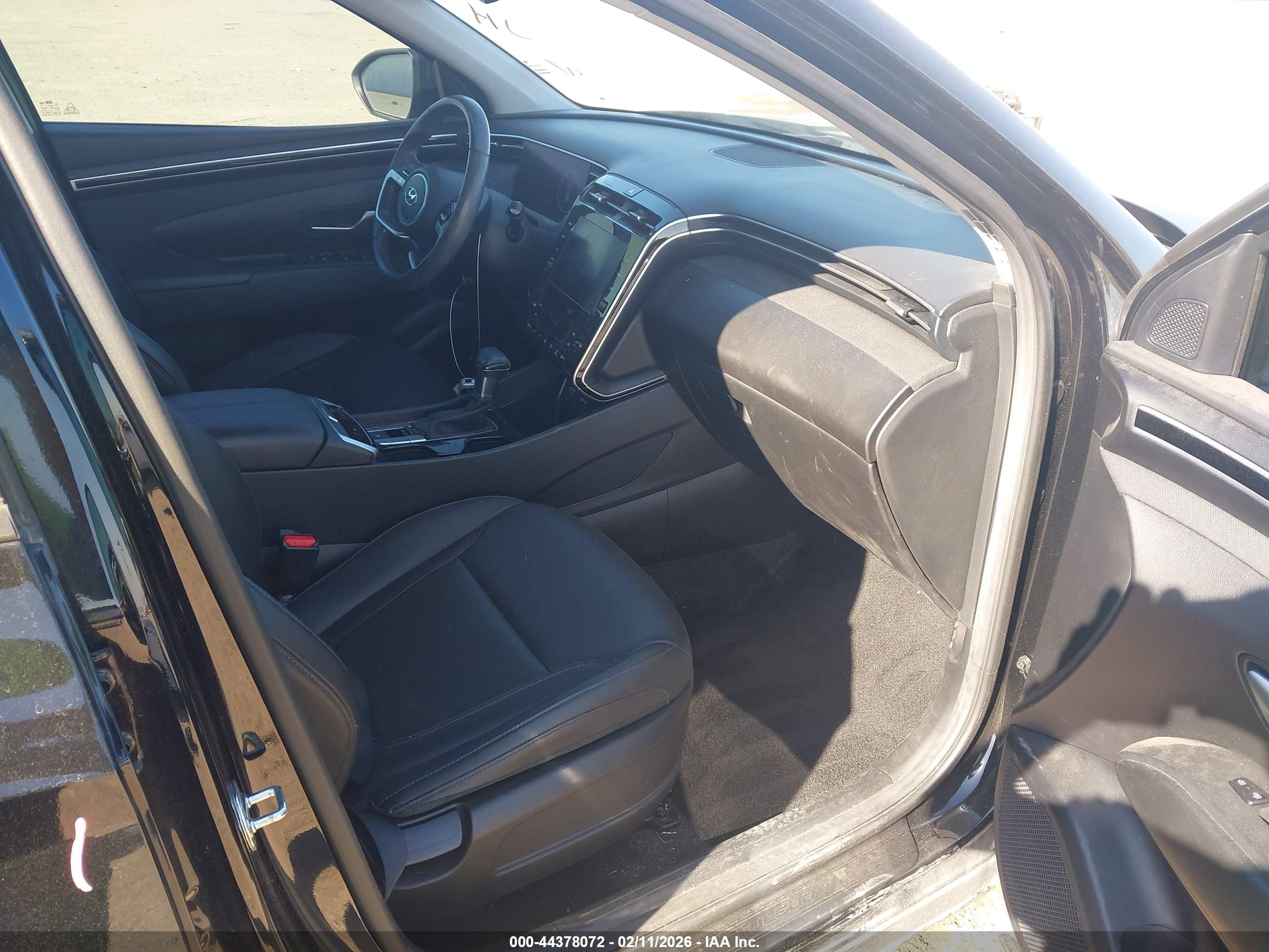 HYUNDAI TUCSON image 5