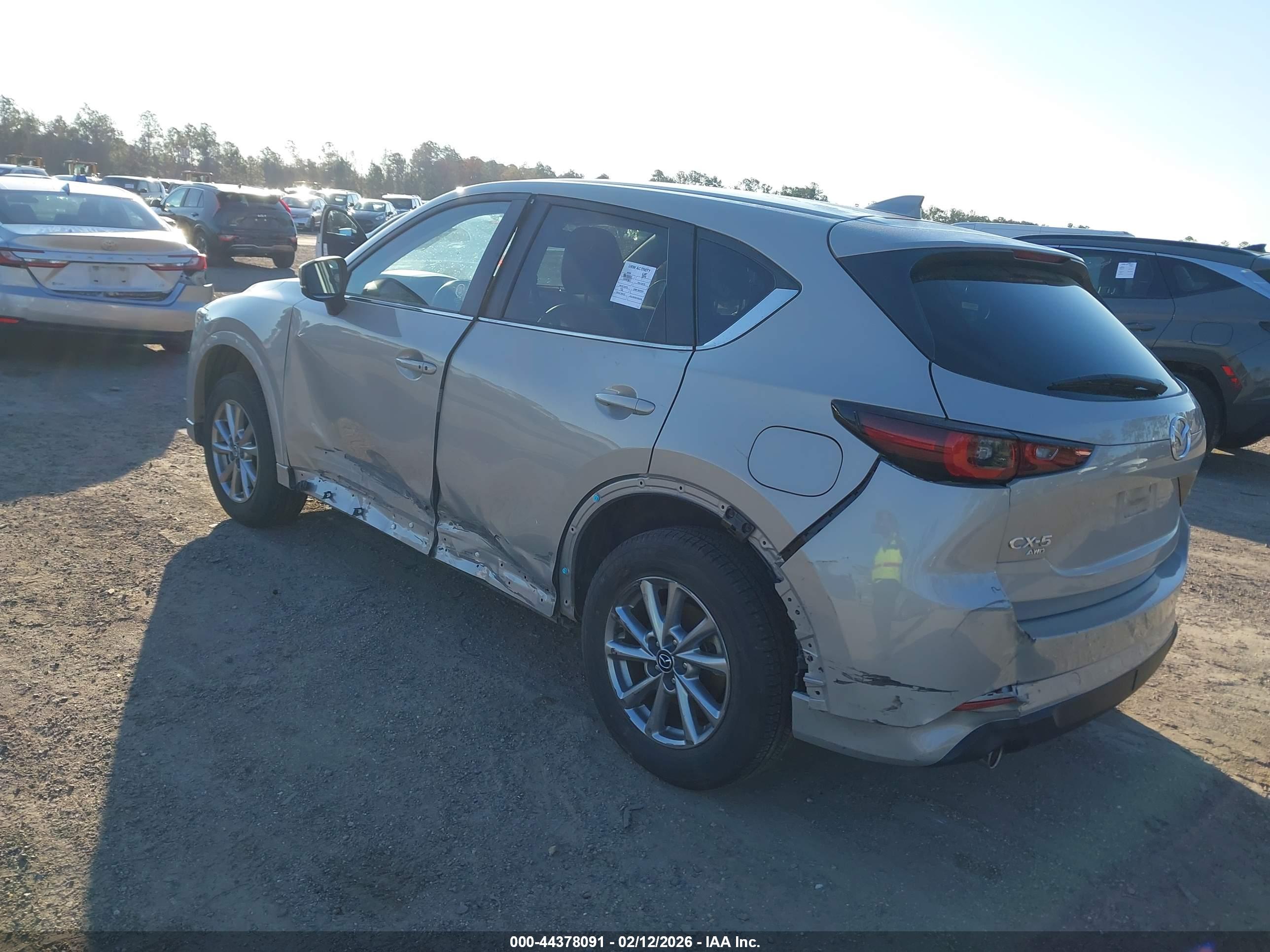 MAZDA CX-5 image 3