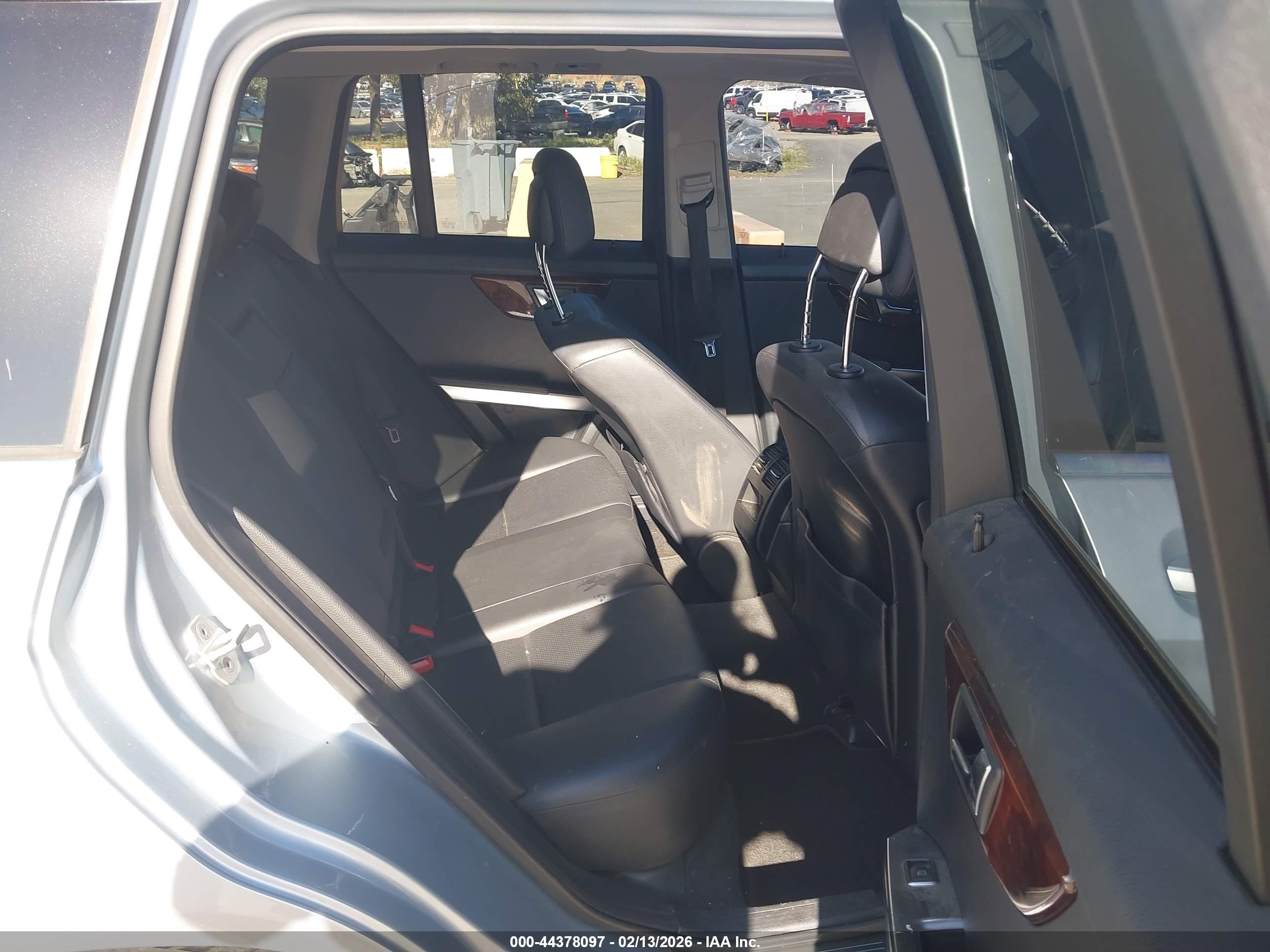 MERCEDES-BENZ GLK image 8