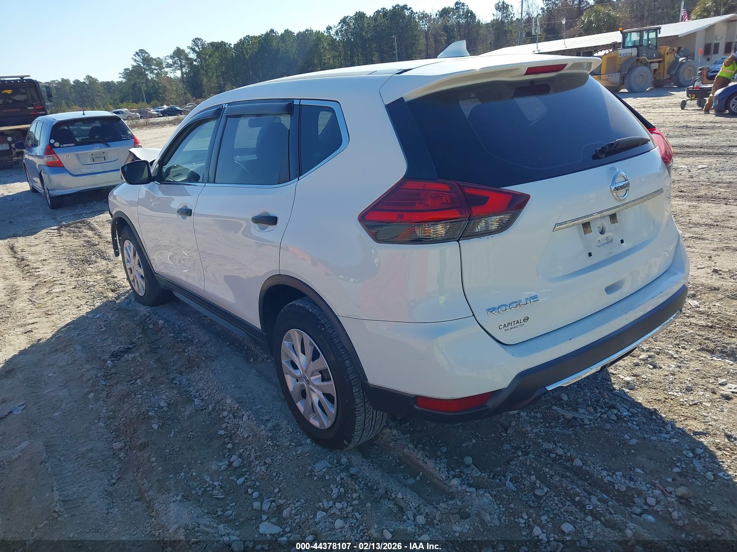 NISSAN ROGUE image 3