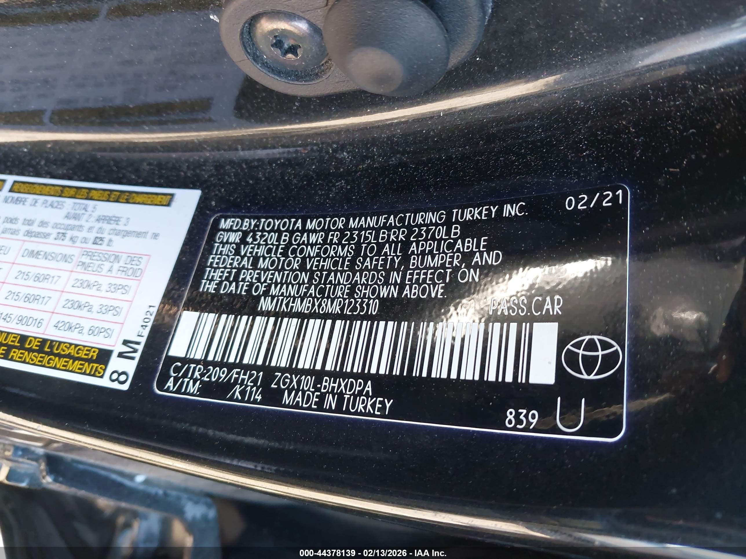 TOYOTA C-HR image 9