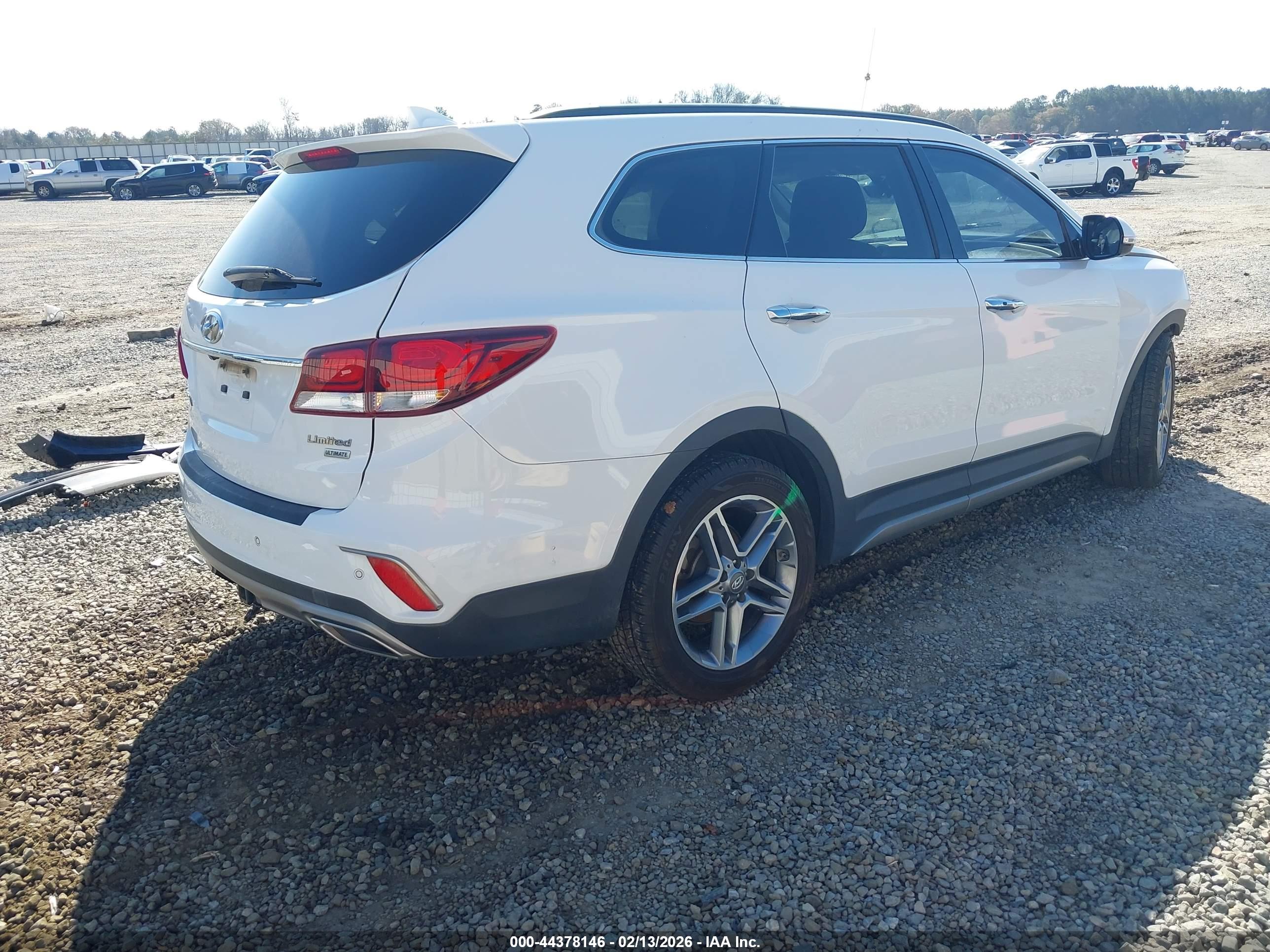 HYUNDAI SANTA image 4