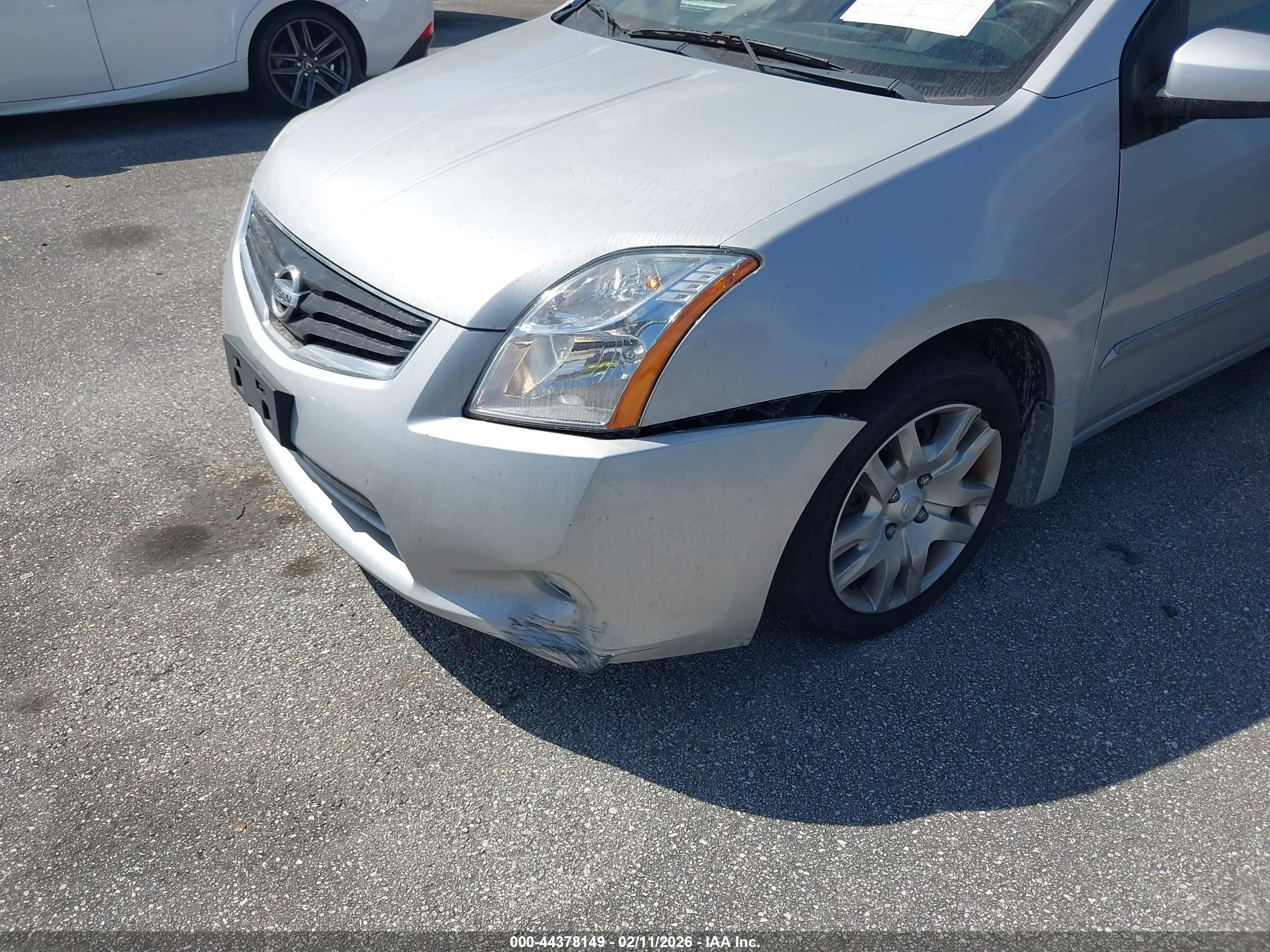 NISSAN SENTRA image 6