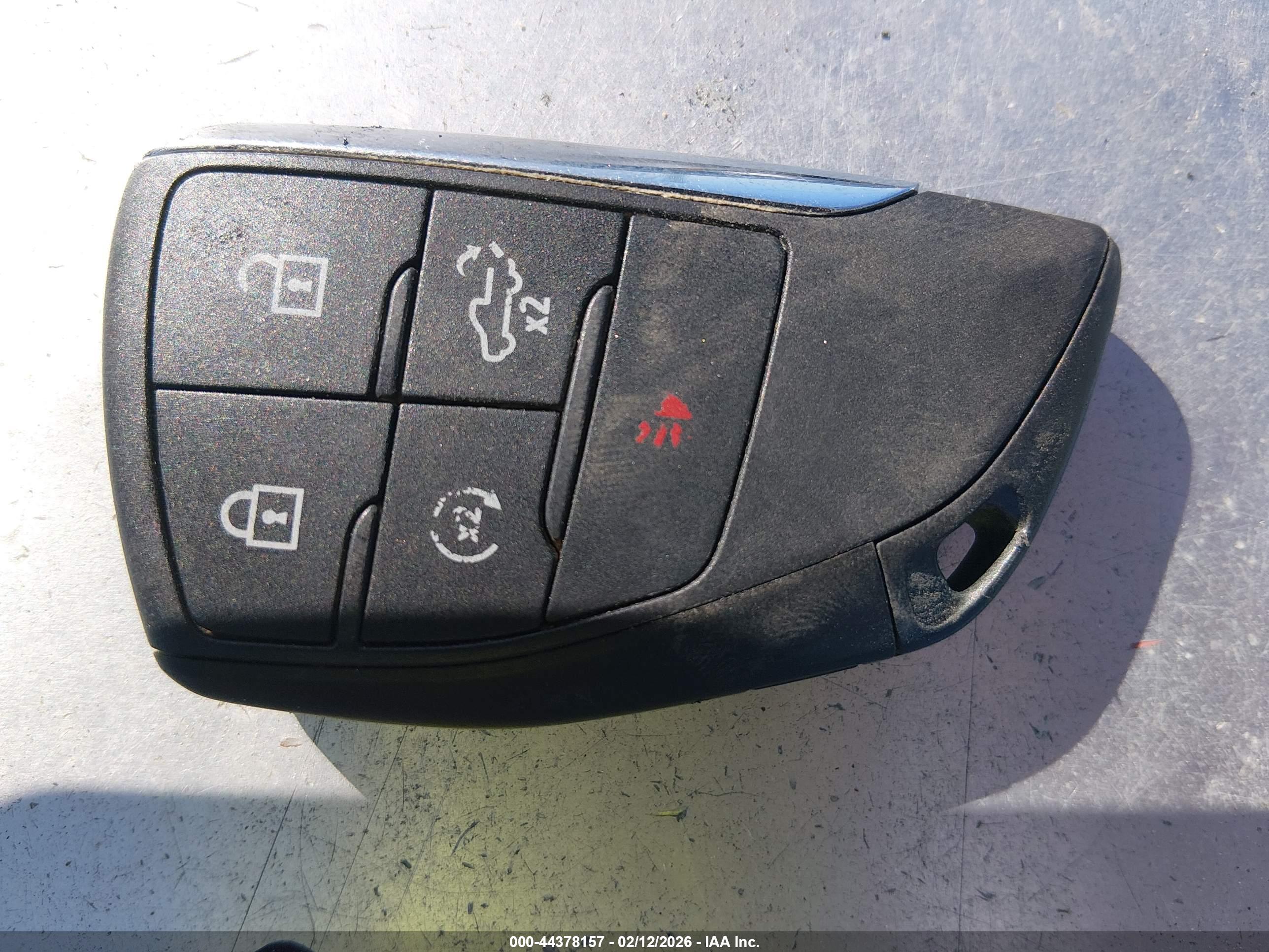 GMC SIERRA image 11