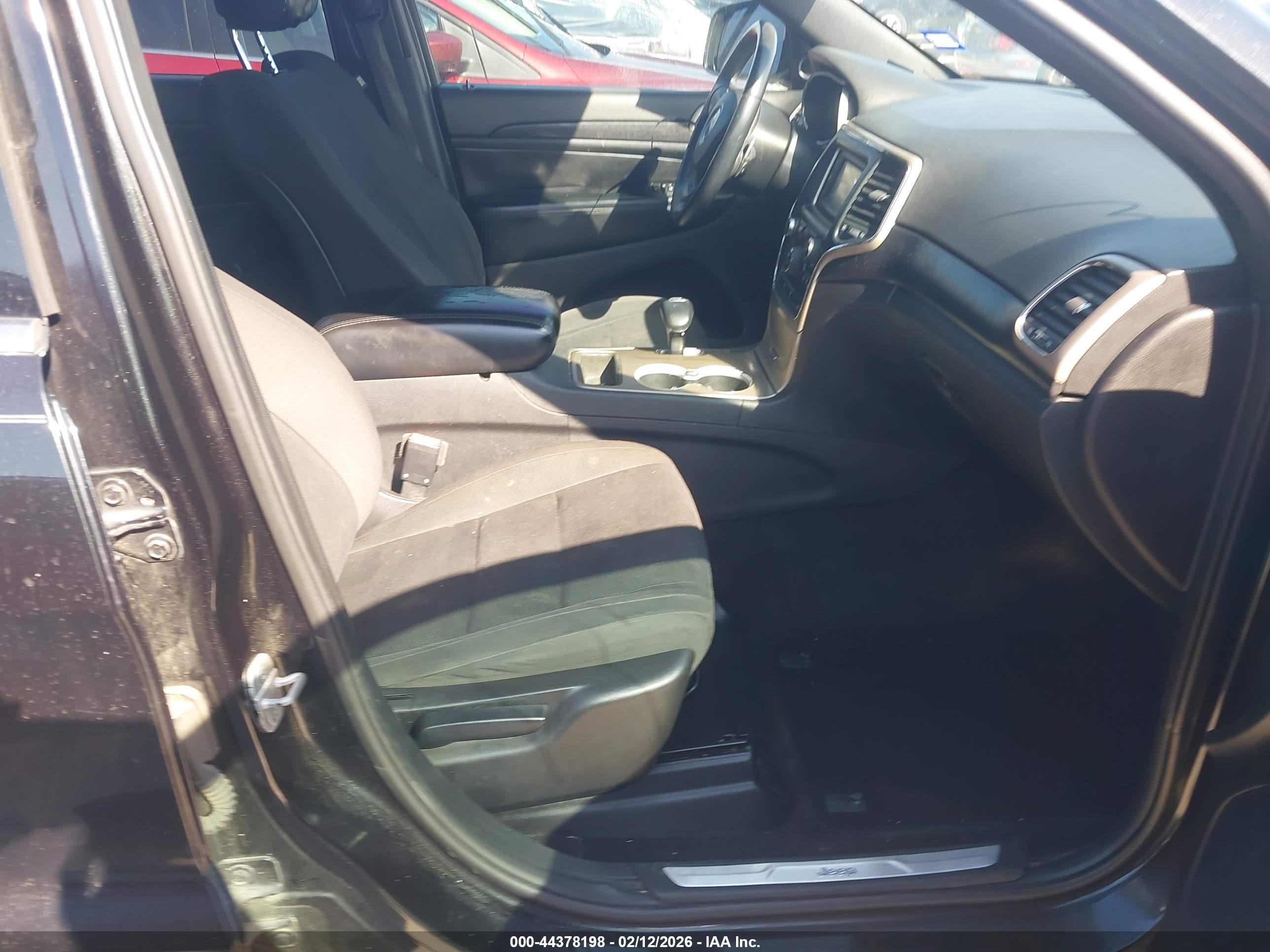 JEEP GRAND image 5