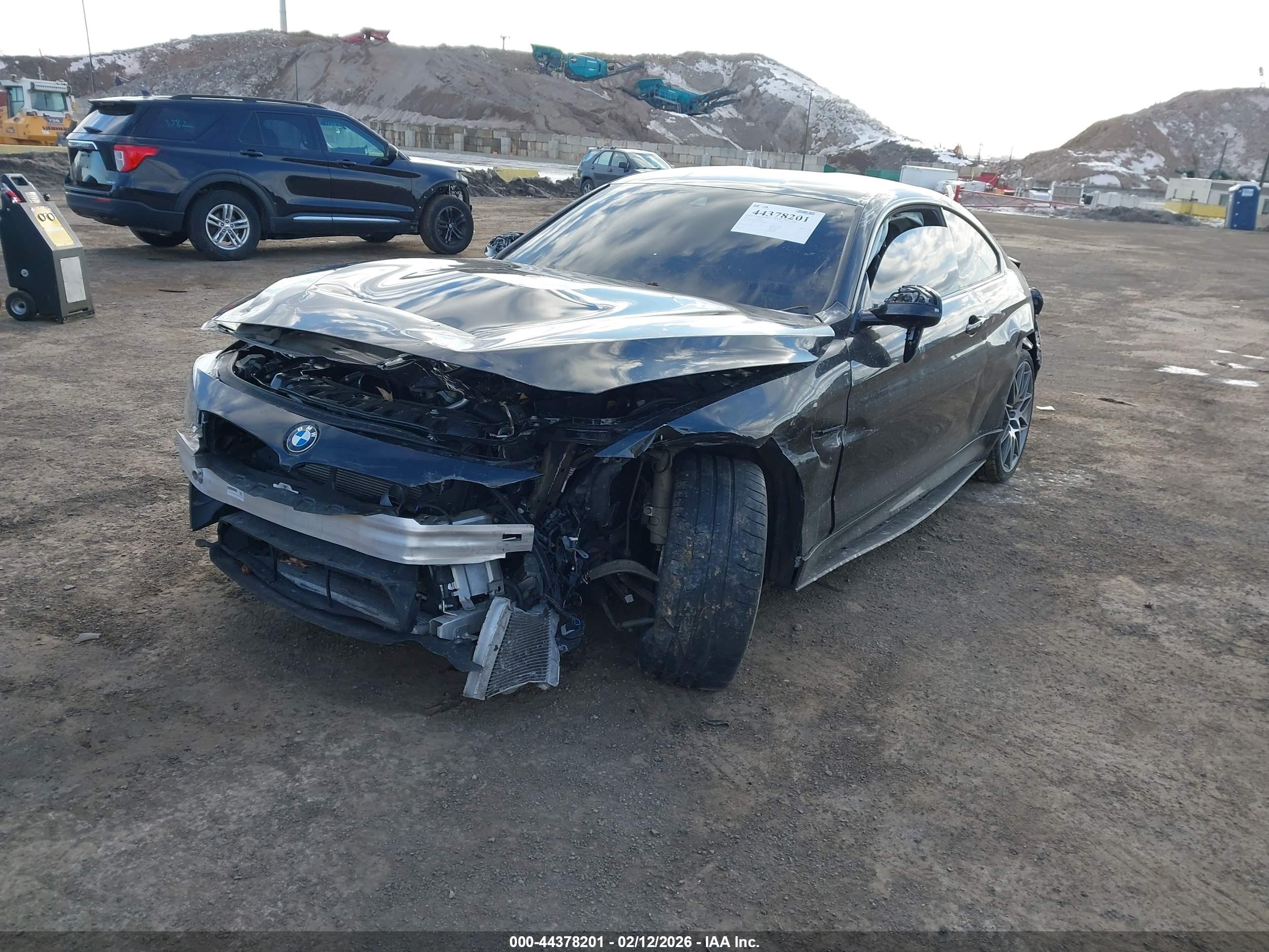 BMW M4 image 2