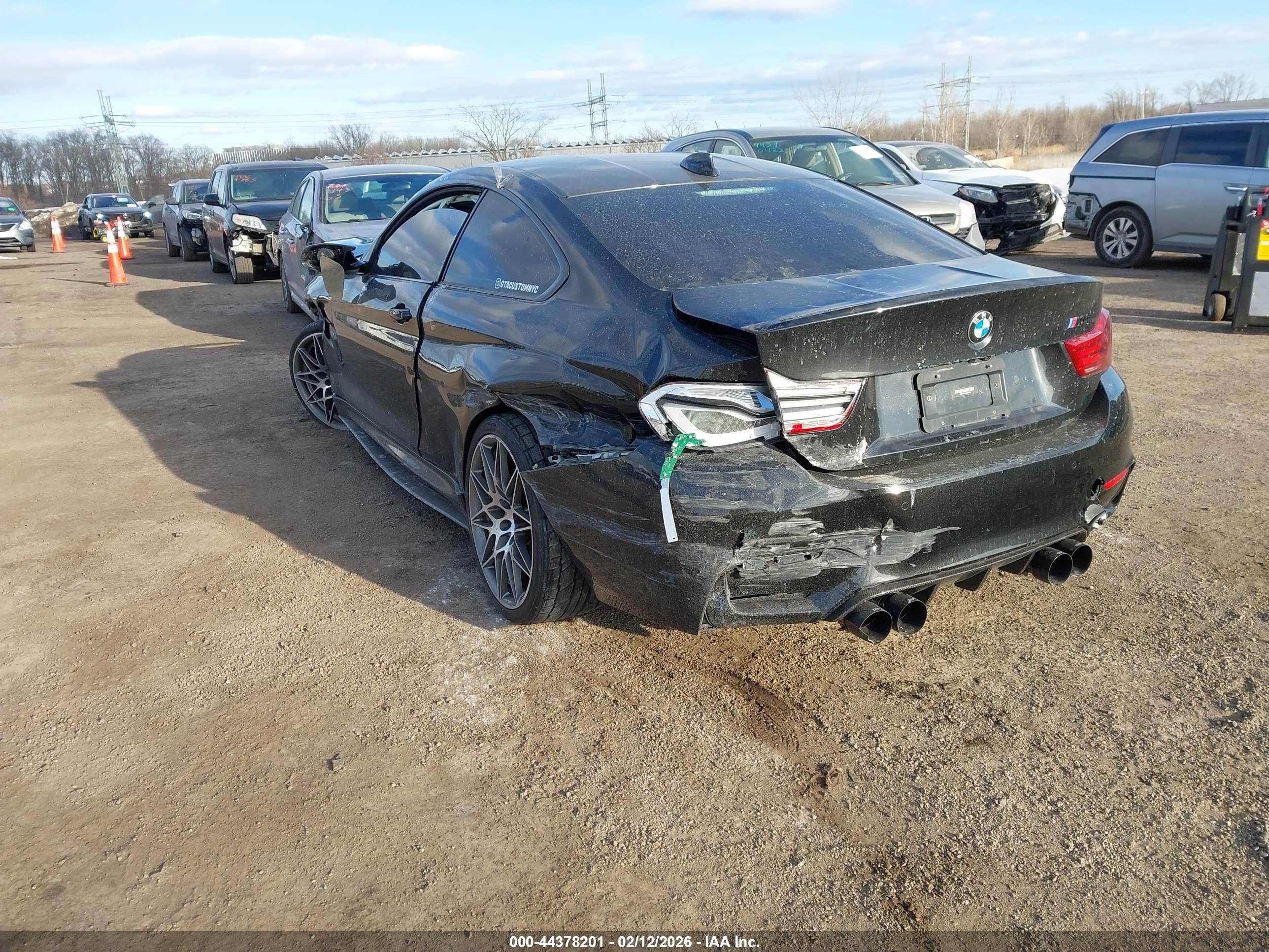 BMW M4 image 3
